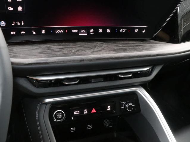 2025 AUDI Q5 - Image 23