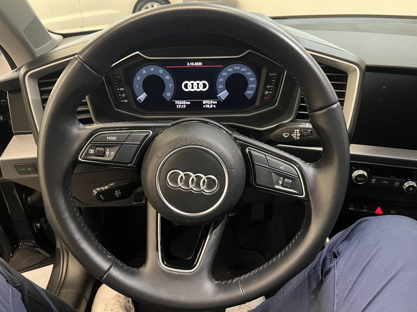 Image about Audi A1 Sportback Design 30 TFSI 85 kW (116 ch) 6 vitesses