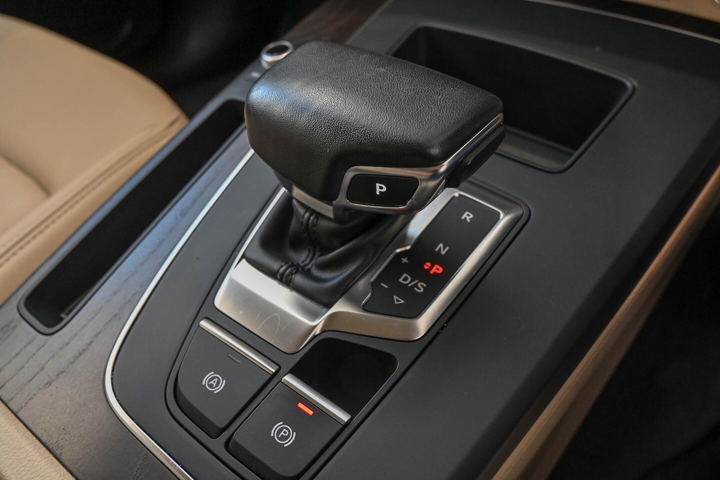 Image about Audi Q5 40 TDI quattro S tronic