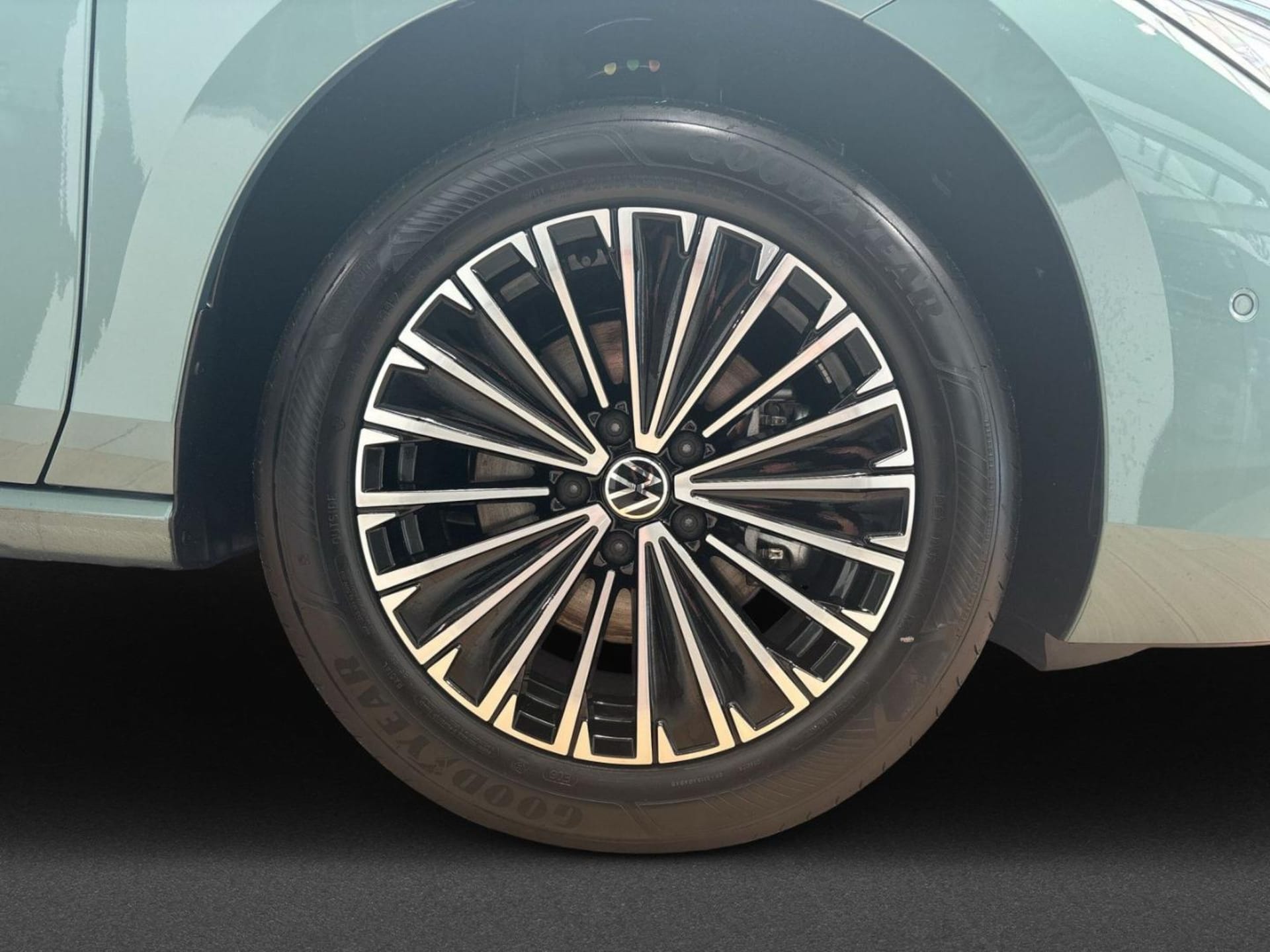 Volkswagen Passat Elegance