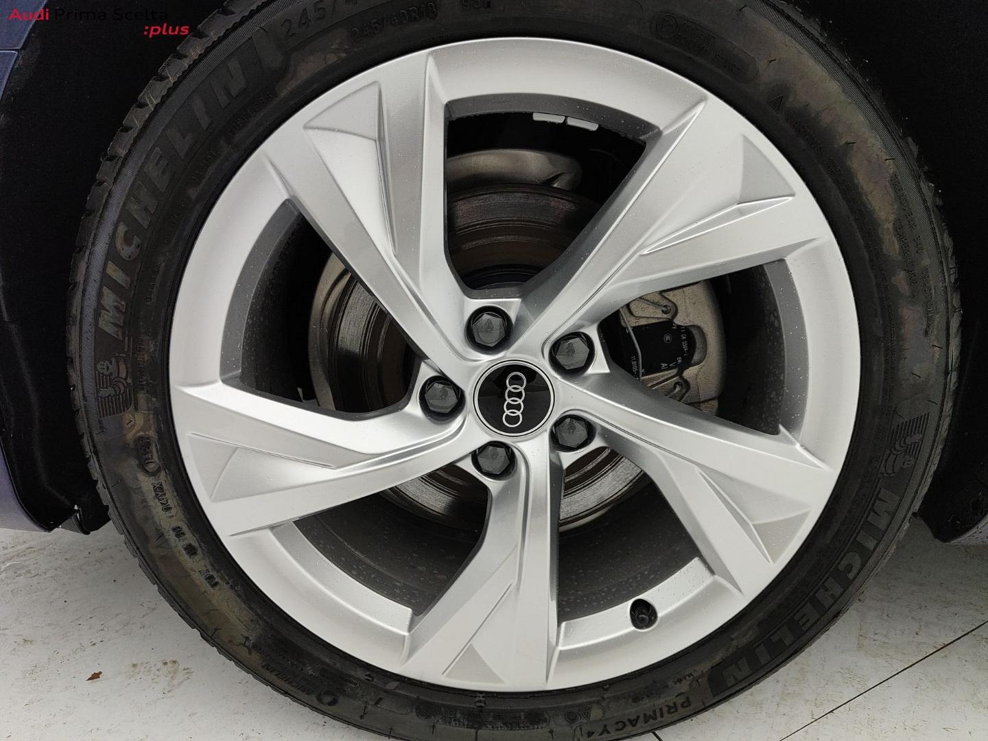 Immagine di Audi A4 Avant S line edition 35 TDI 120 kW (163 CV) S tronic - Vista: for more details contact your dealer