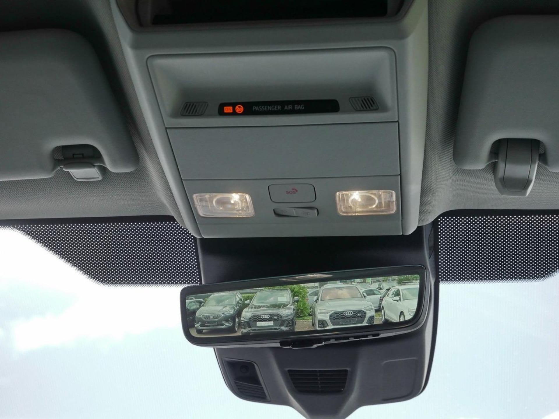 Volkswagen e-Caravelle Langer Radstand Style