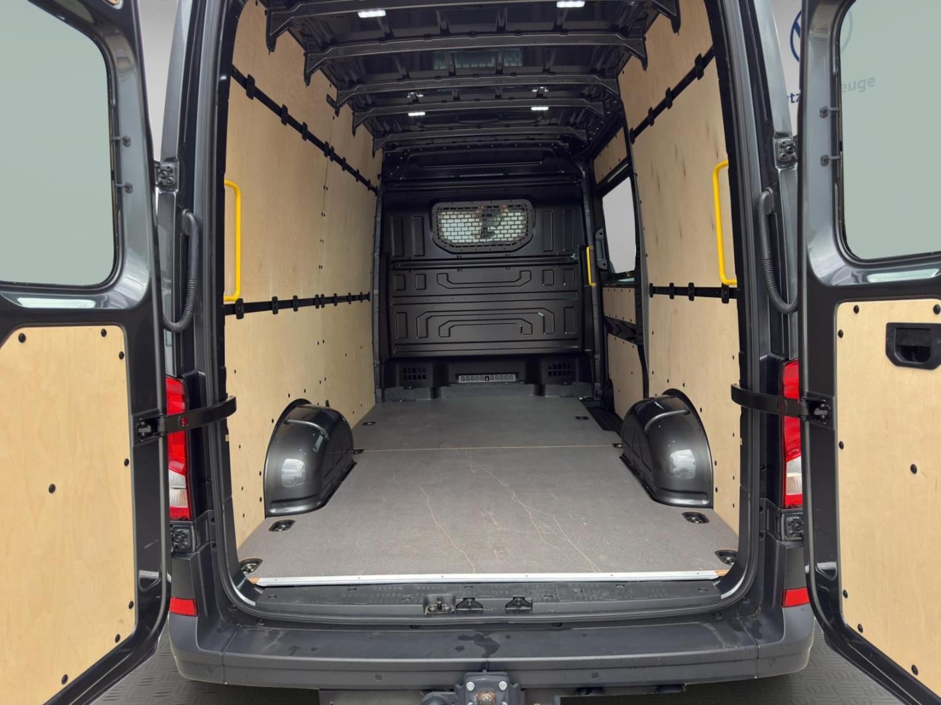 Volkswagen Crafter Kasten mittlerer Radstand