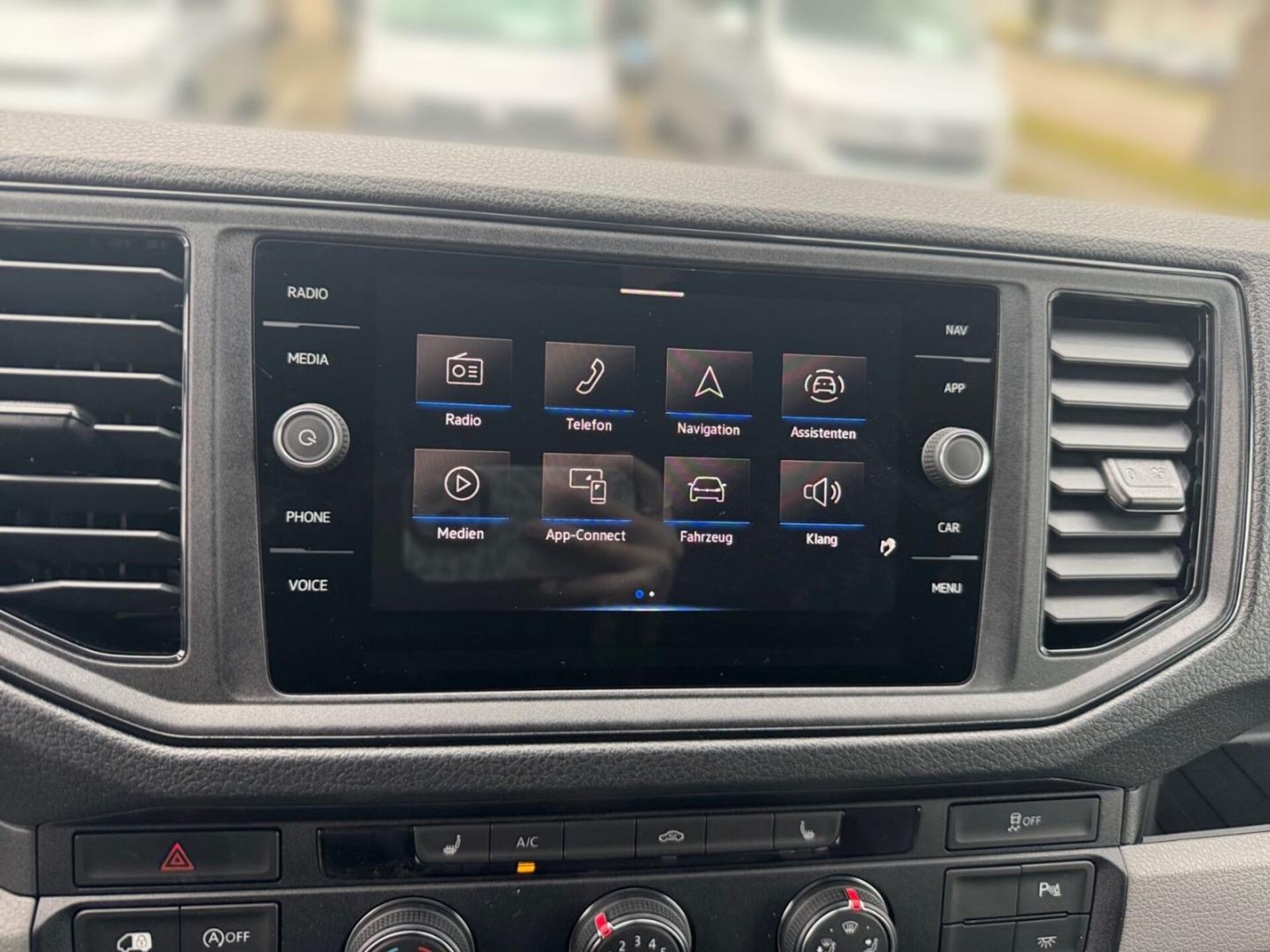 Volkswagen Crafter Kasten langer Radstand