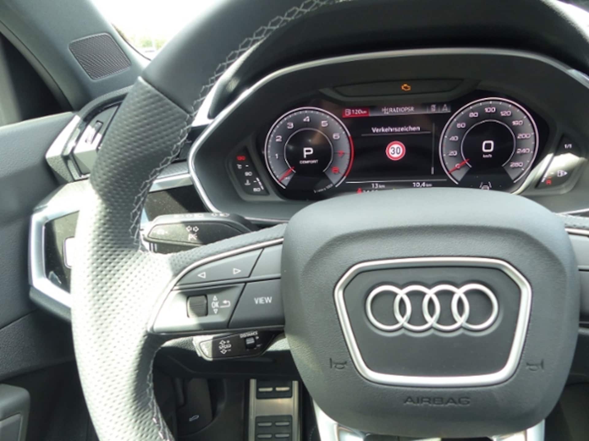 Audi Q3 Sportback S line