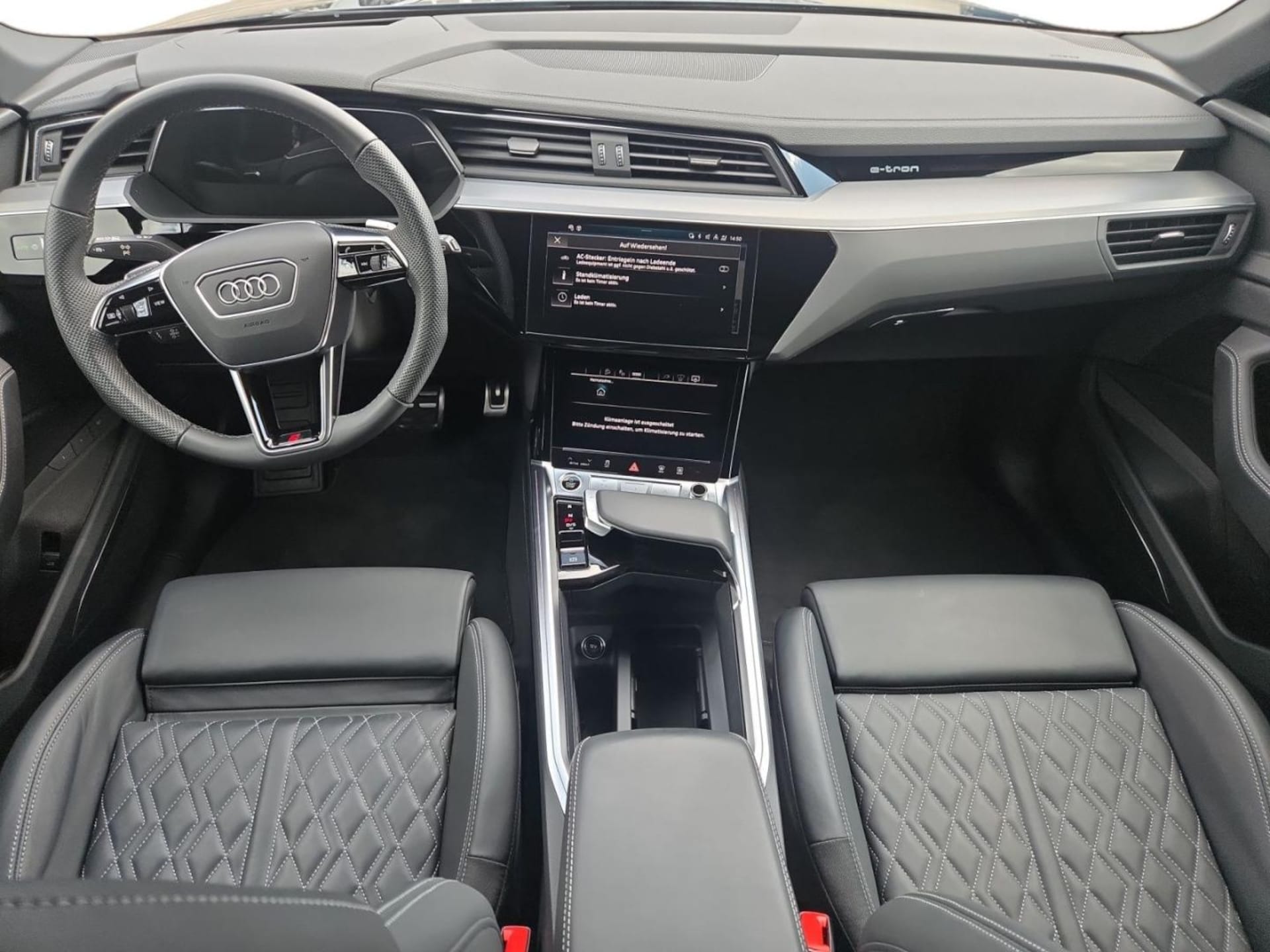 Audi Q8 e-tron S line