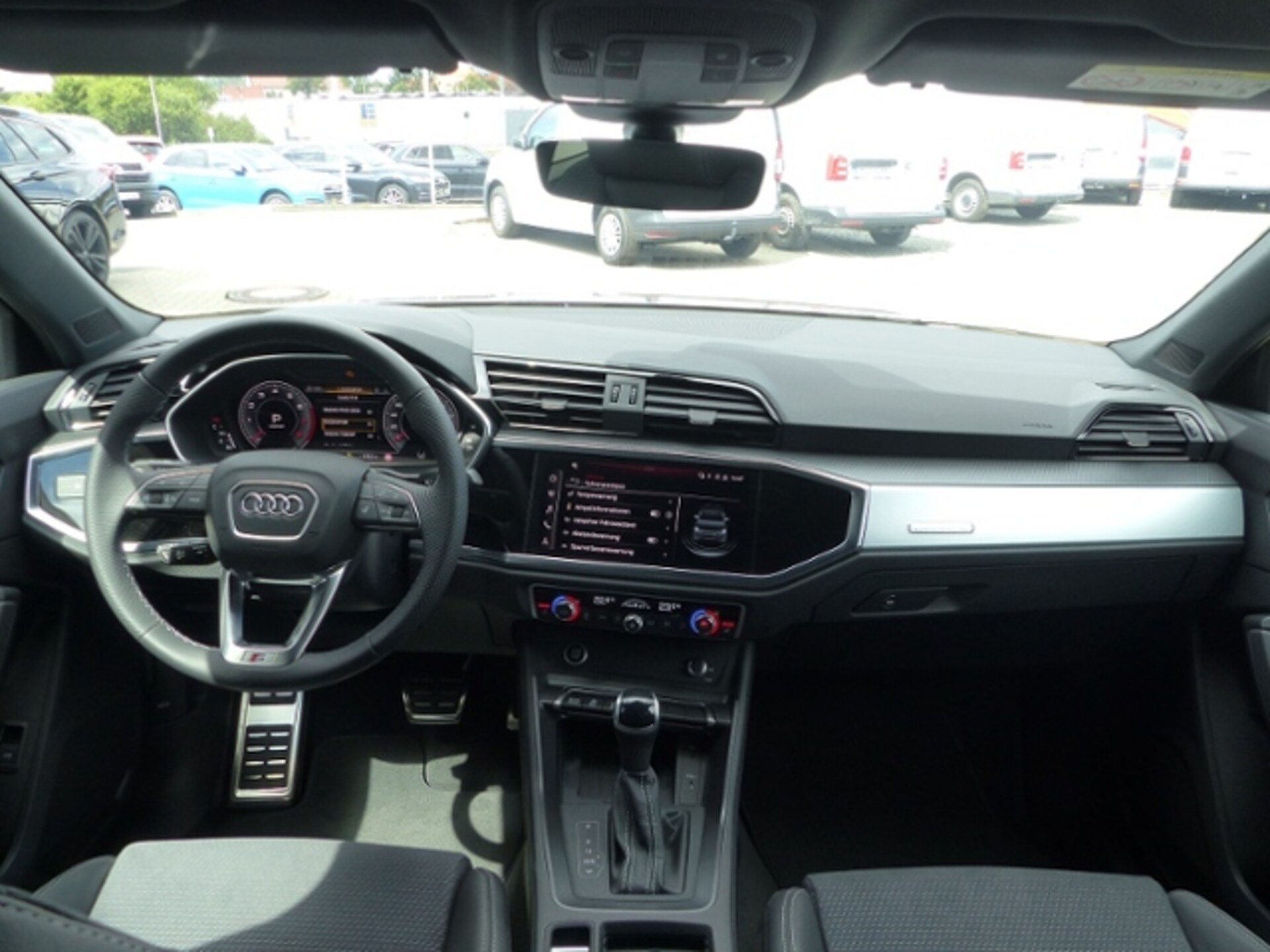 Audi Q3 Sportback S line