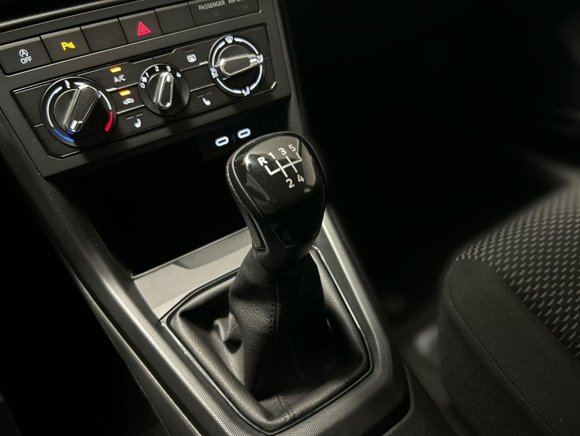 Volkswagen T-Cross Basis-Modell