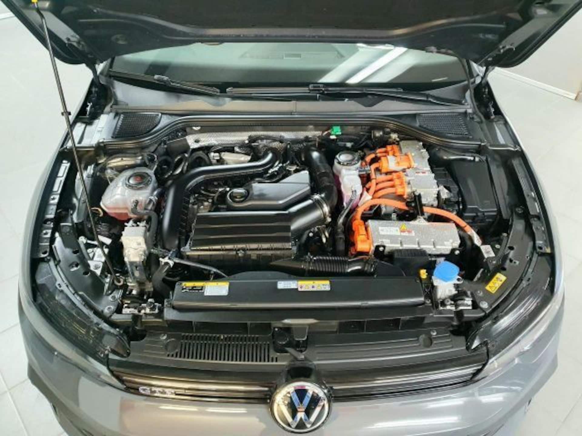 Volkswagen Golf GTE