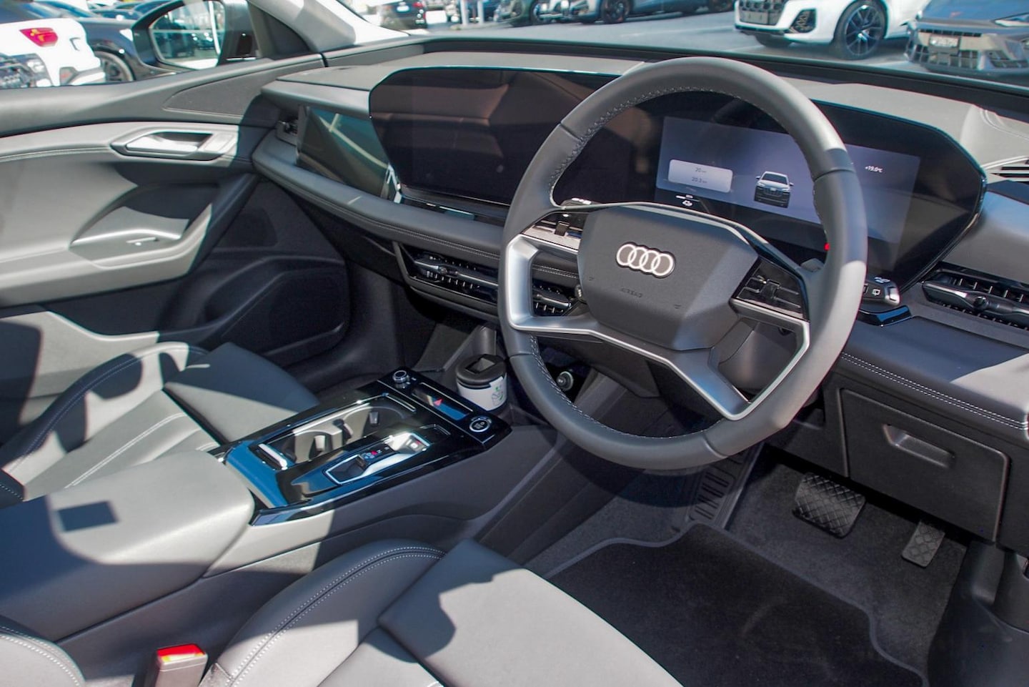 Image about Audi Q6 SUV e-tron e-tron