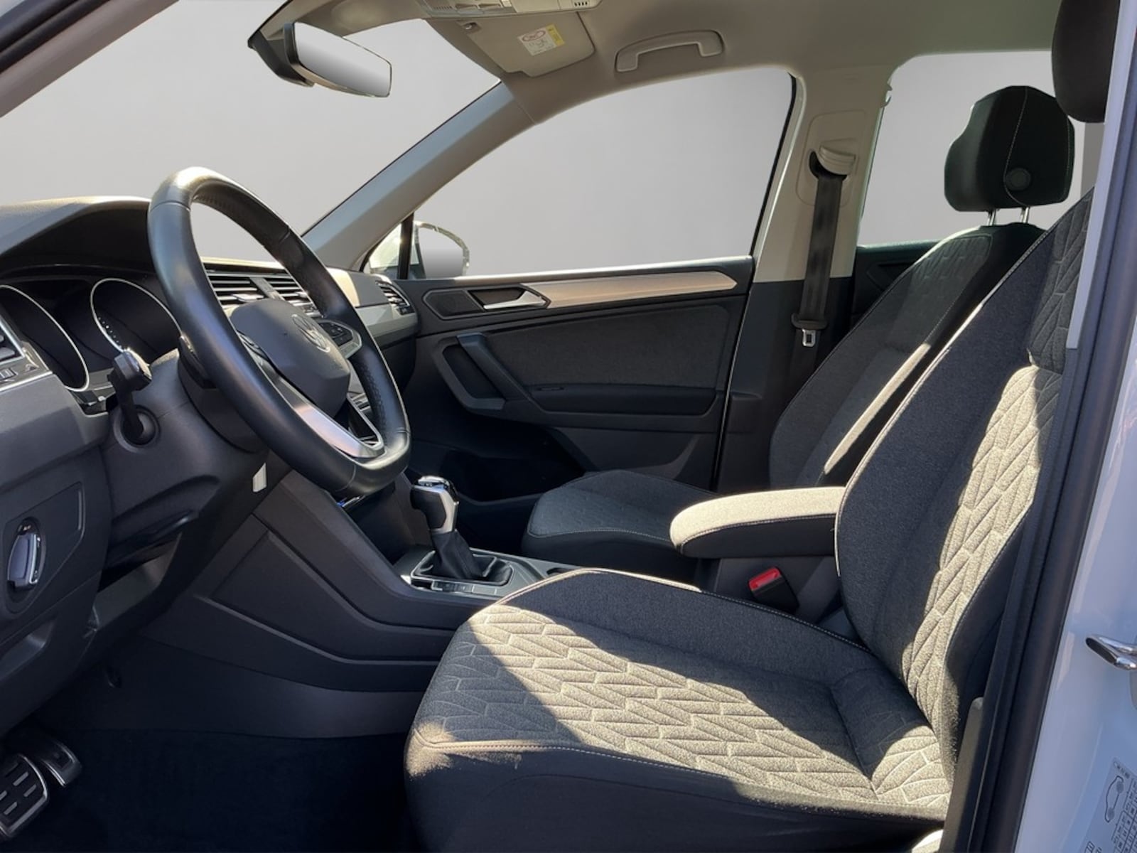 Volkswagen Tiguan – Bild 11