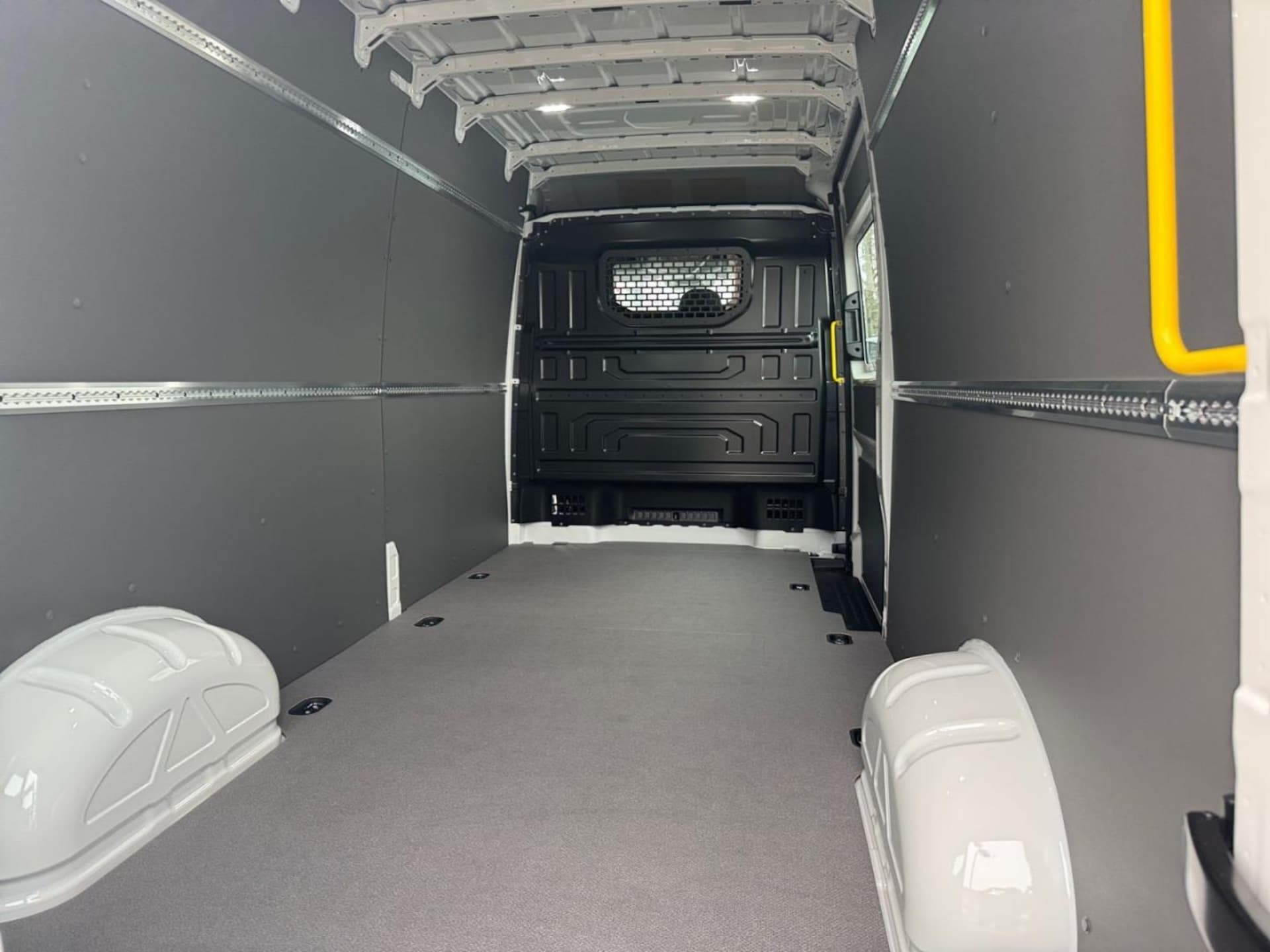 Volkswagen Crafter Kasten langer Radstand