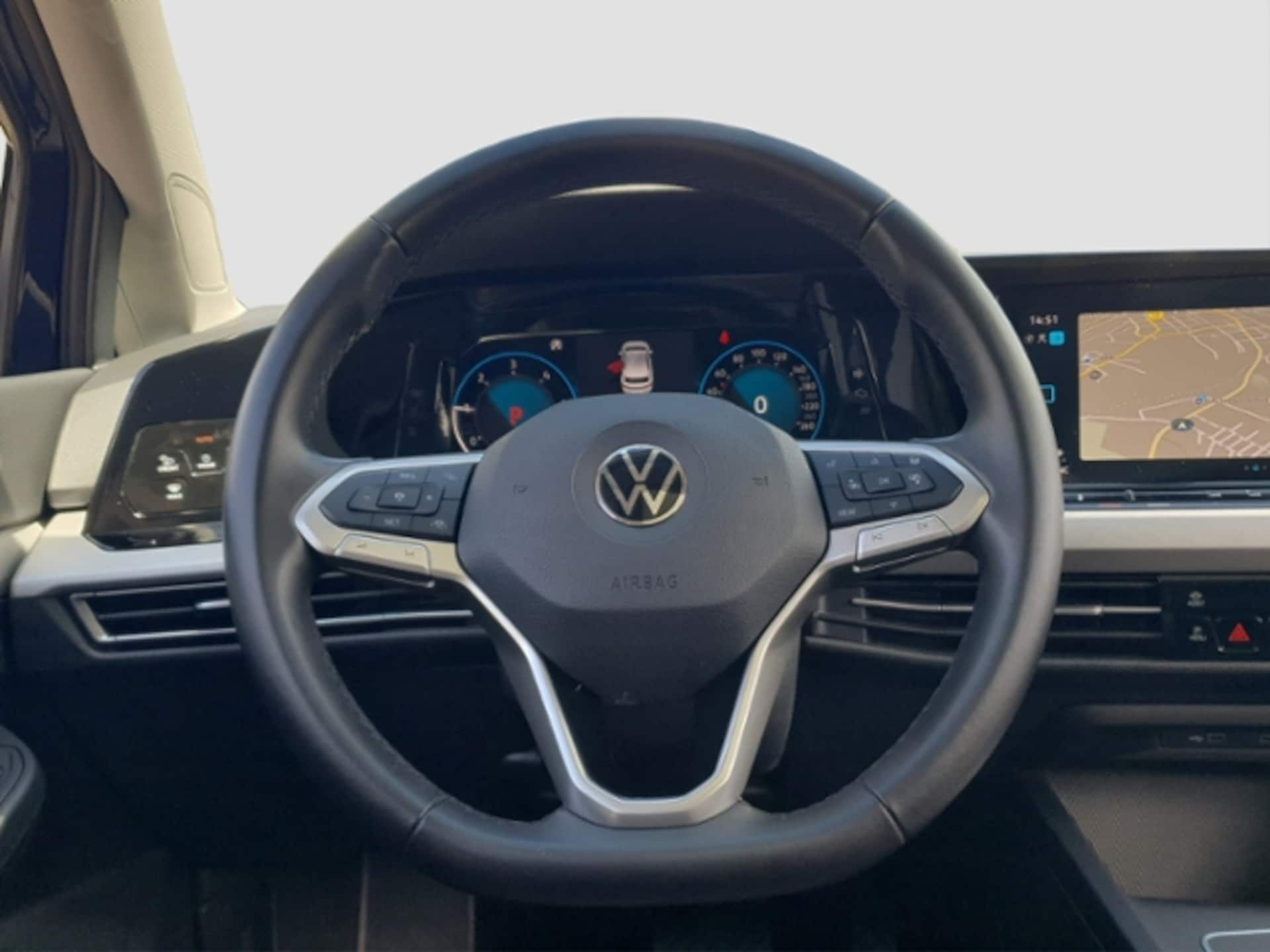 Volkswagen Golf Life