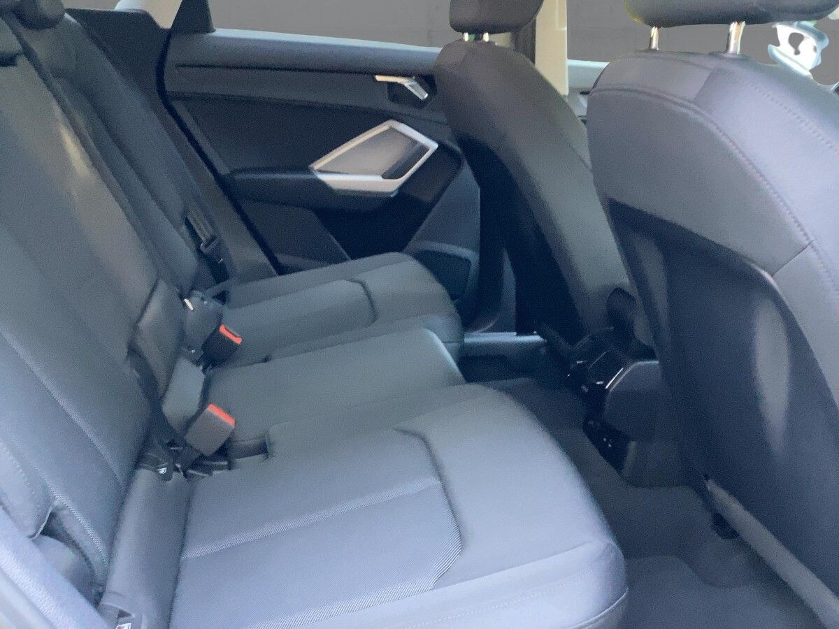 Image about Audi Q3 S line 35 TDI Schaltgetriebe