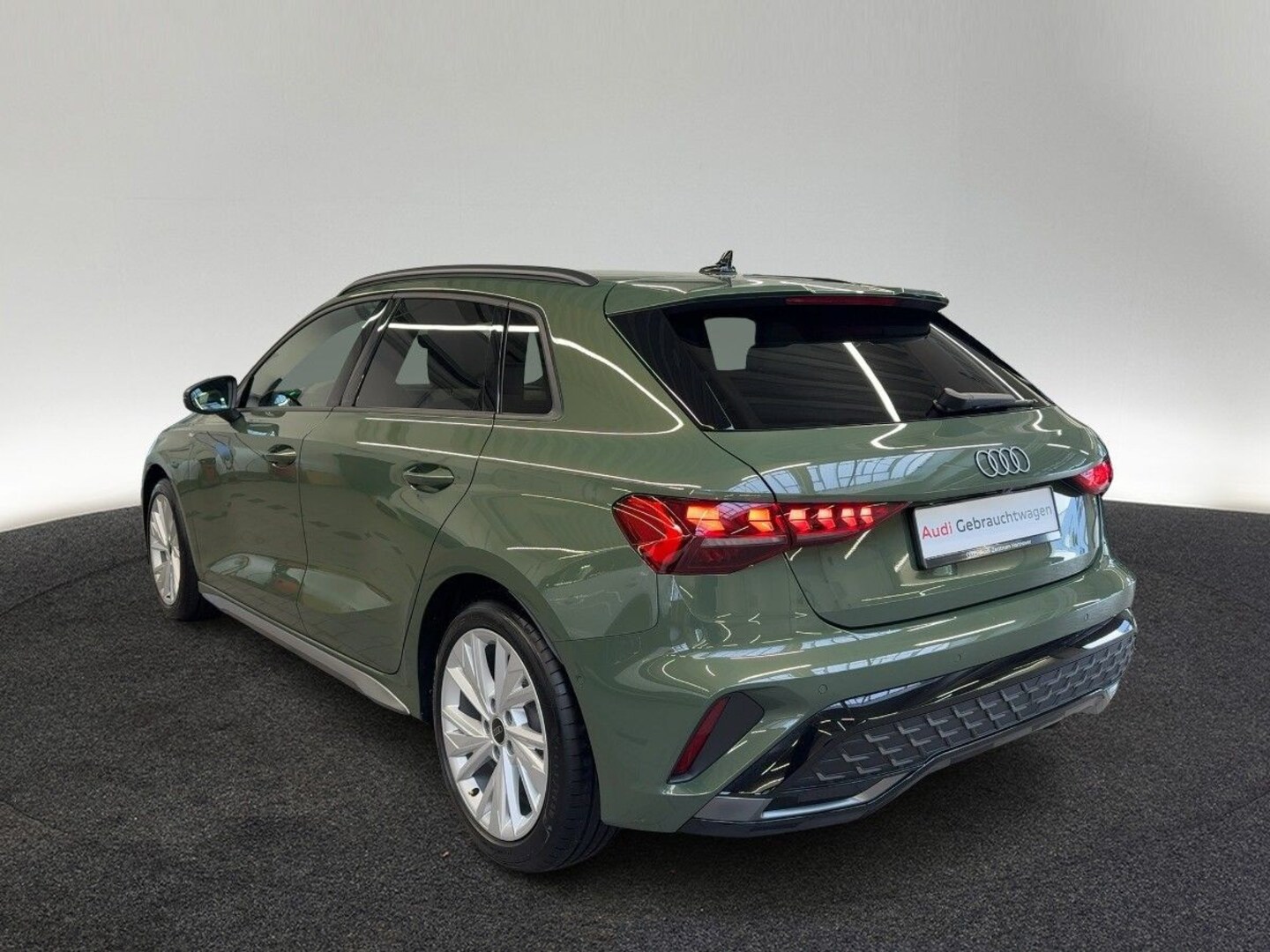 Bild über Audi A3 Sportback TFSI 110 kW S tronic - für weitere Informationen kontaktieren Sie den Audi Partner