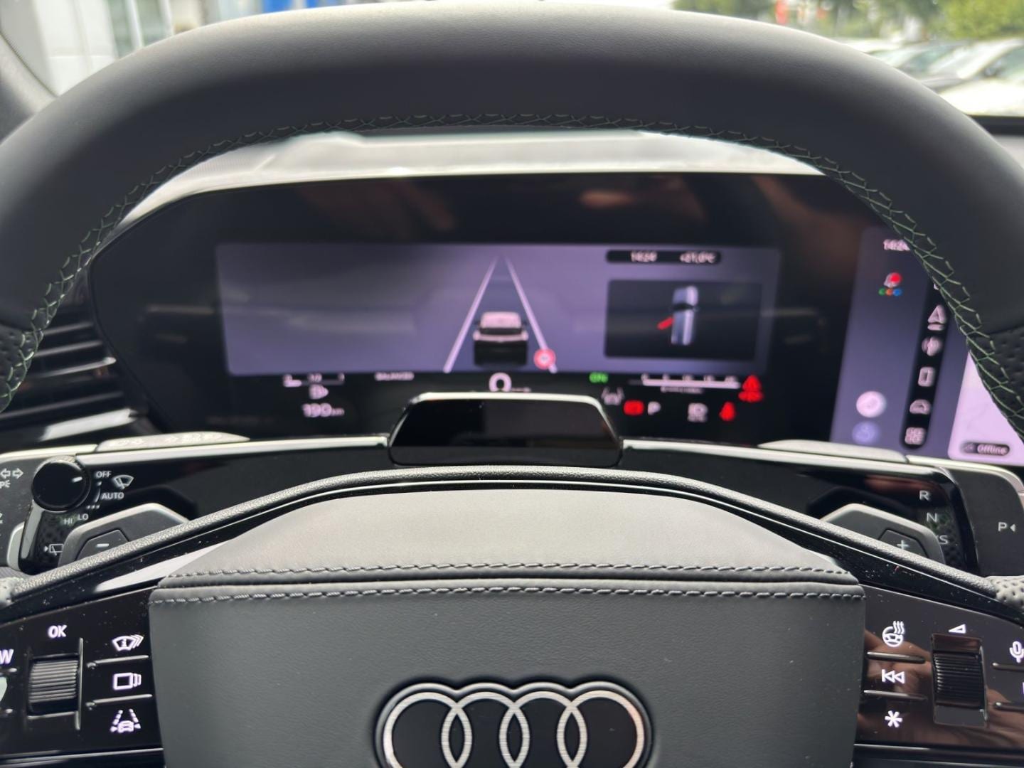 Bild über Audi Q7 SUV TDI quattro 220 kW tiptronic - für weitere Informationen kontaktieren Sie den Audi Partner