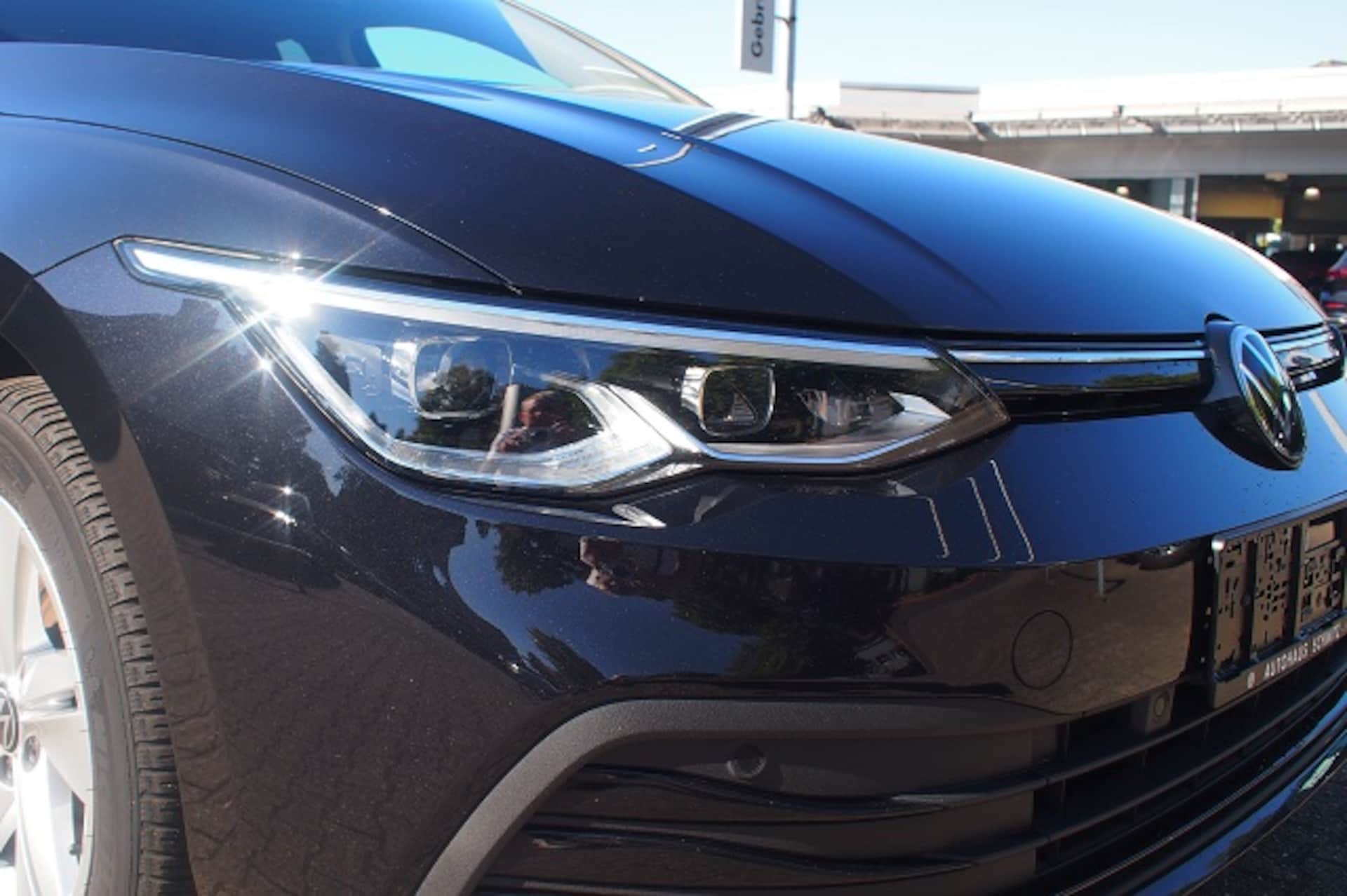 Volkswagen Golf Life