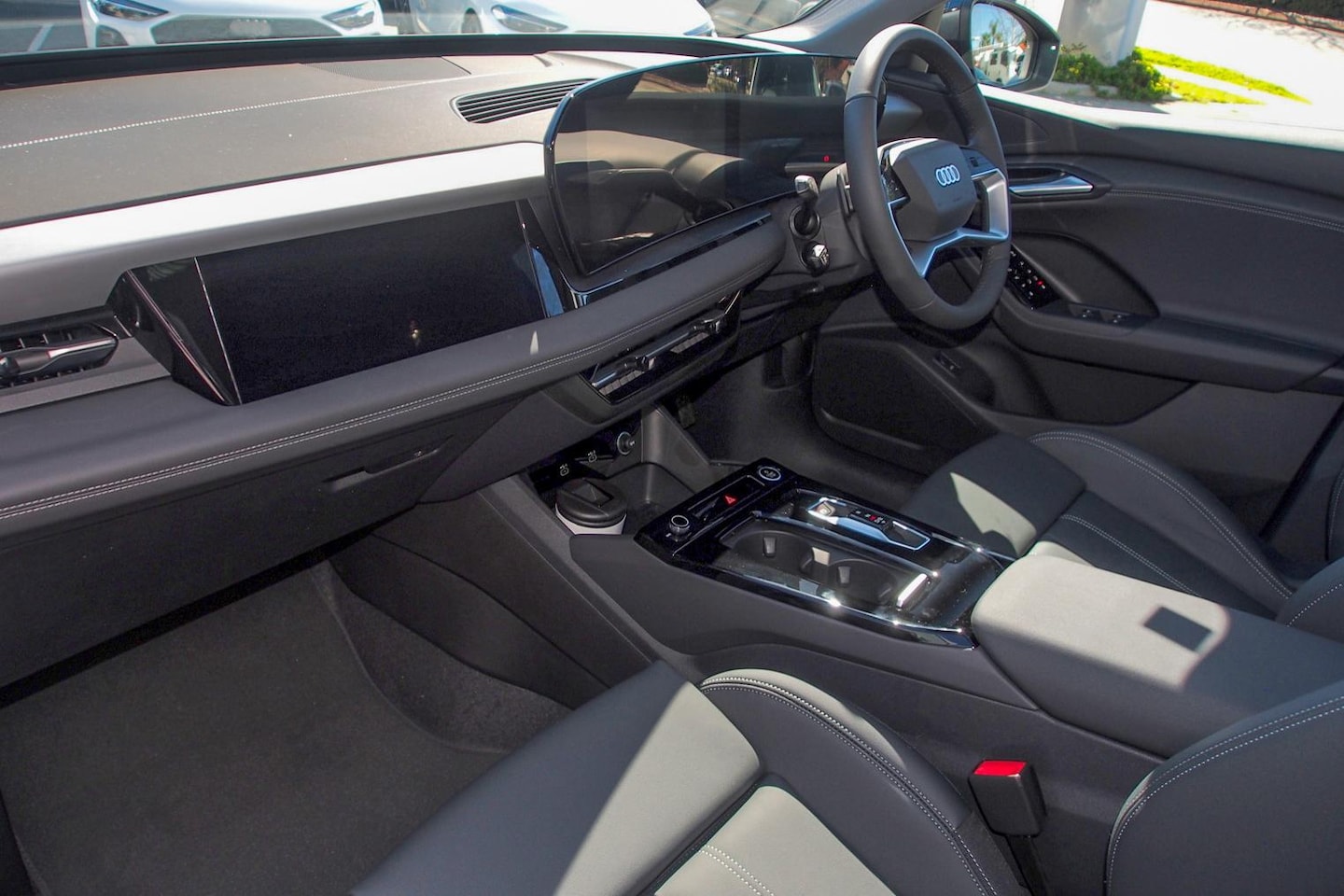 Image about Audi Q6 SUV e-tron e-tron