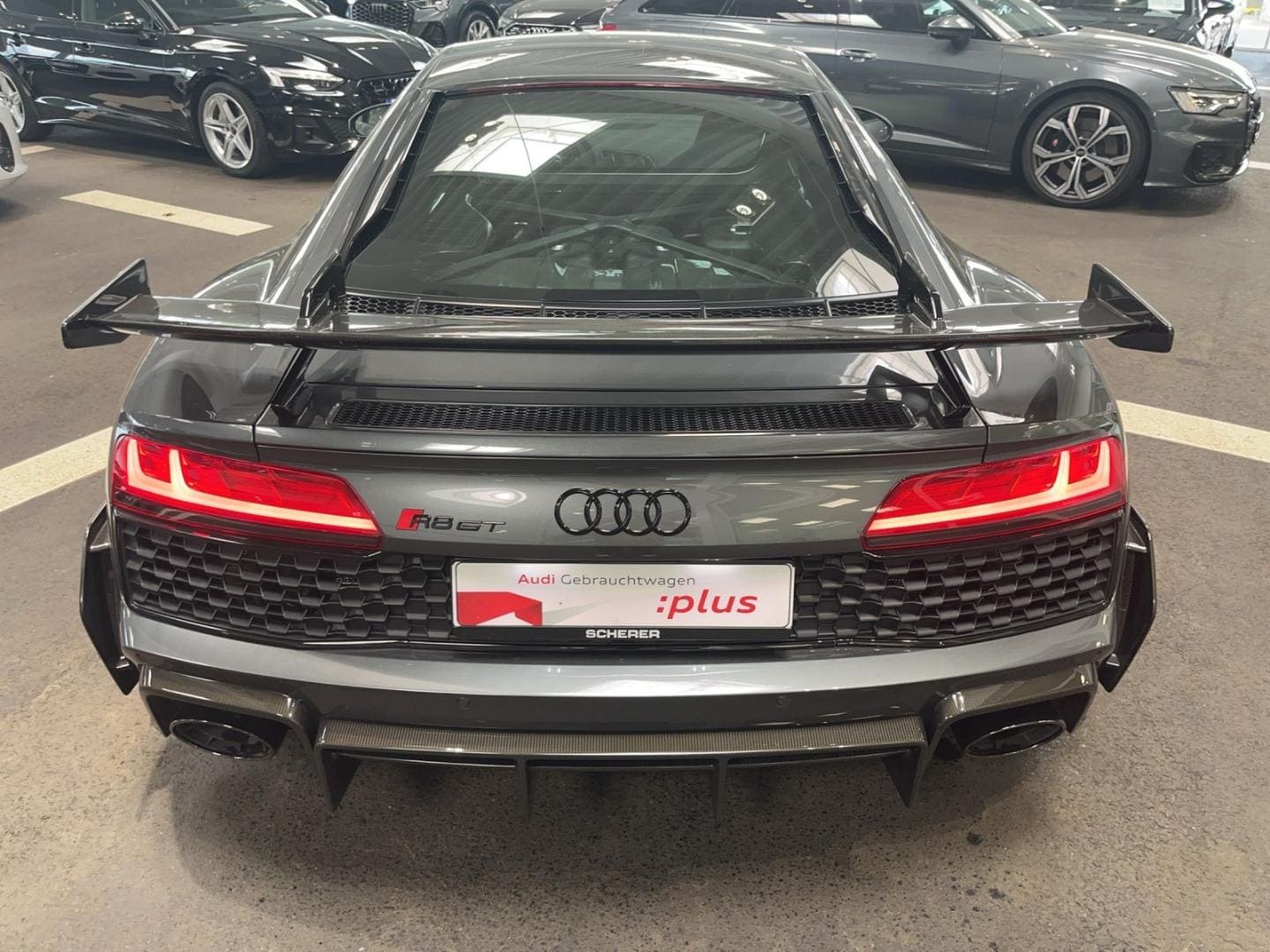 Bild über Audi R8 Coupé FSI S tronic - für weitere Informationen kontaktieren Sie den Audi Partner