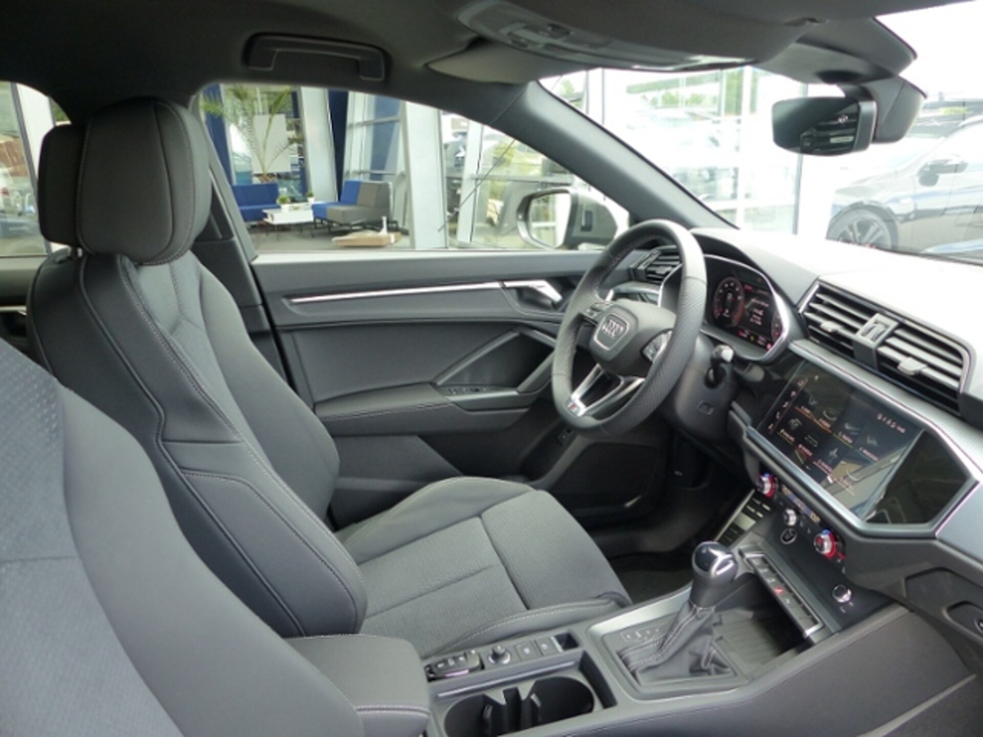 Audi Q3 Sportback S line