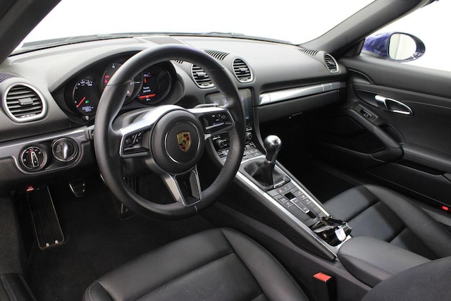 2022 Porsche 718 Boxster