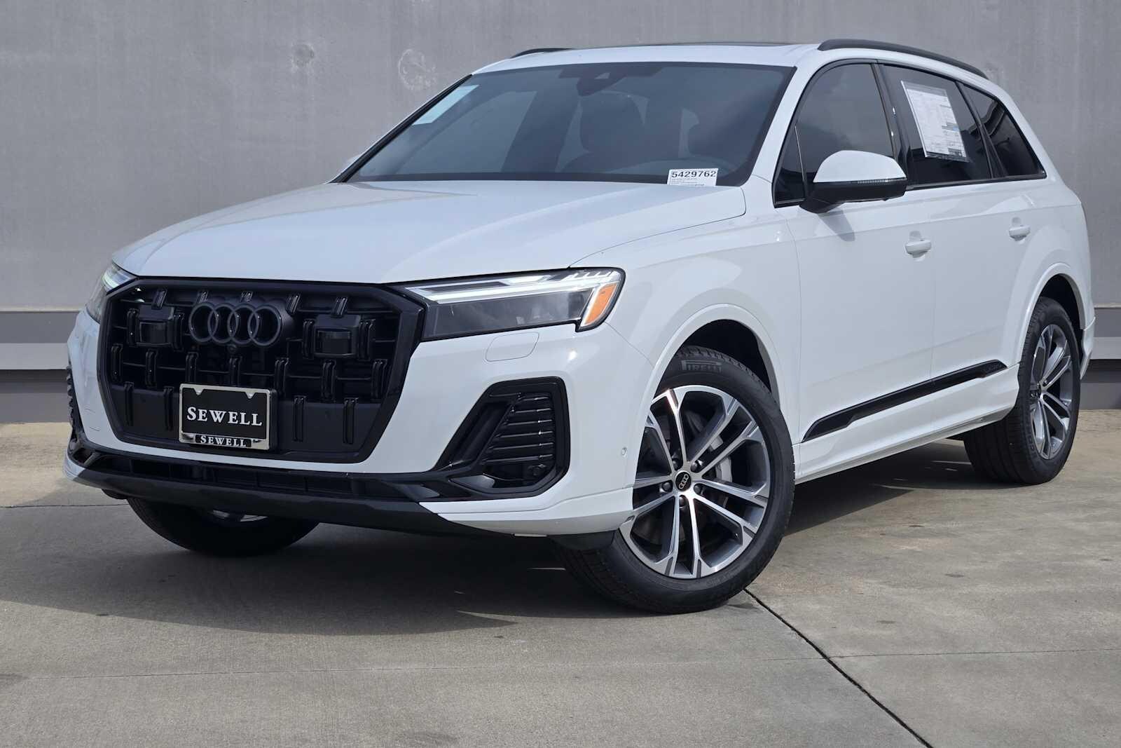 2026 Audi Q7 45 Premium quattro Tiptronic's photo