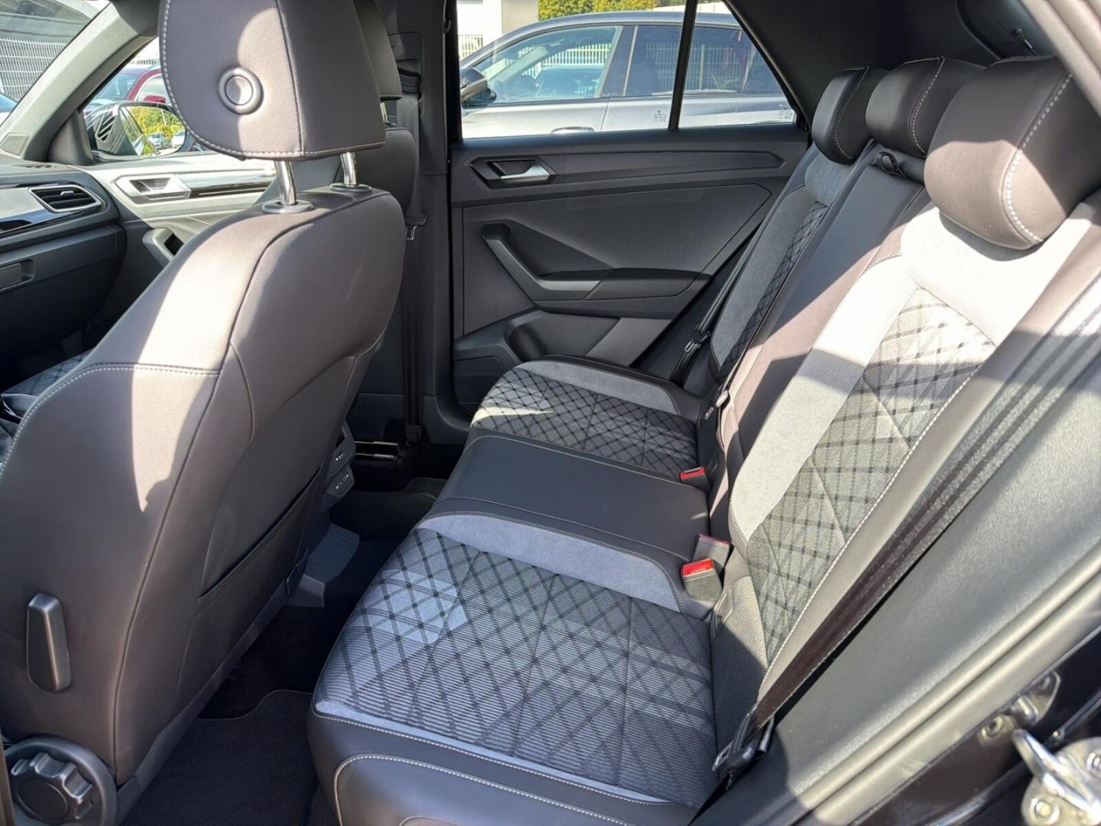 Volkswagen T-Roc – Bild 10