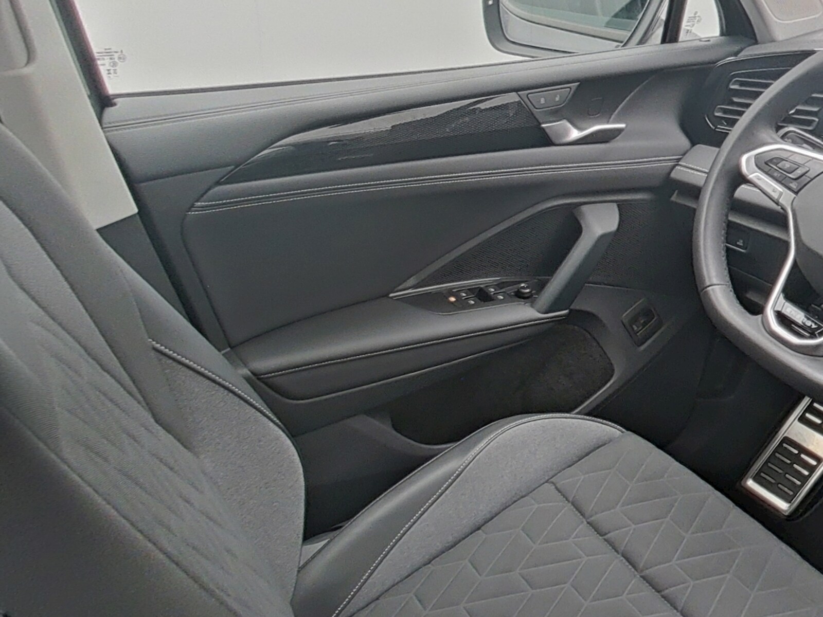 Volkswagen Tiguan – Bild 12