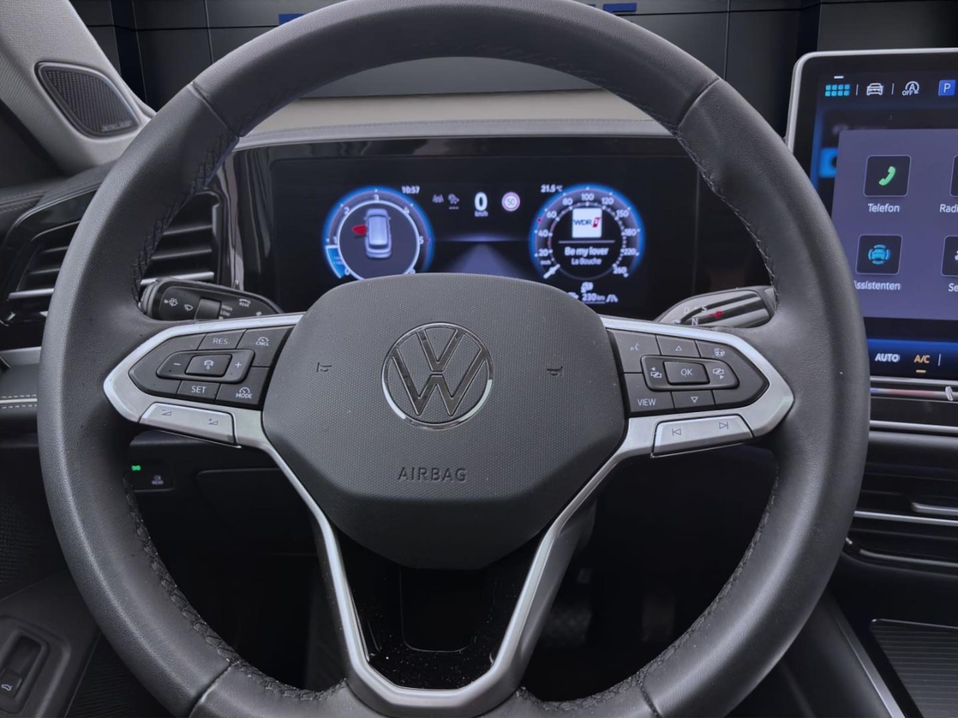 Volkswagen Passat Elegance