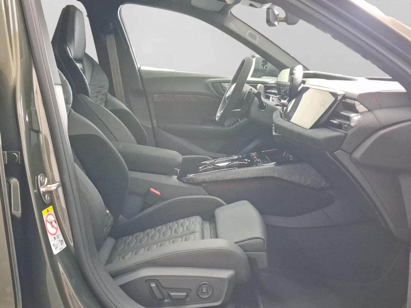 Bild über Audi RS 5 Limousine TFSI quattro 470 kW tiptronic - für weitere Informationen kontaktieren Sie den Audi Partner
