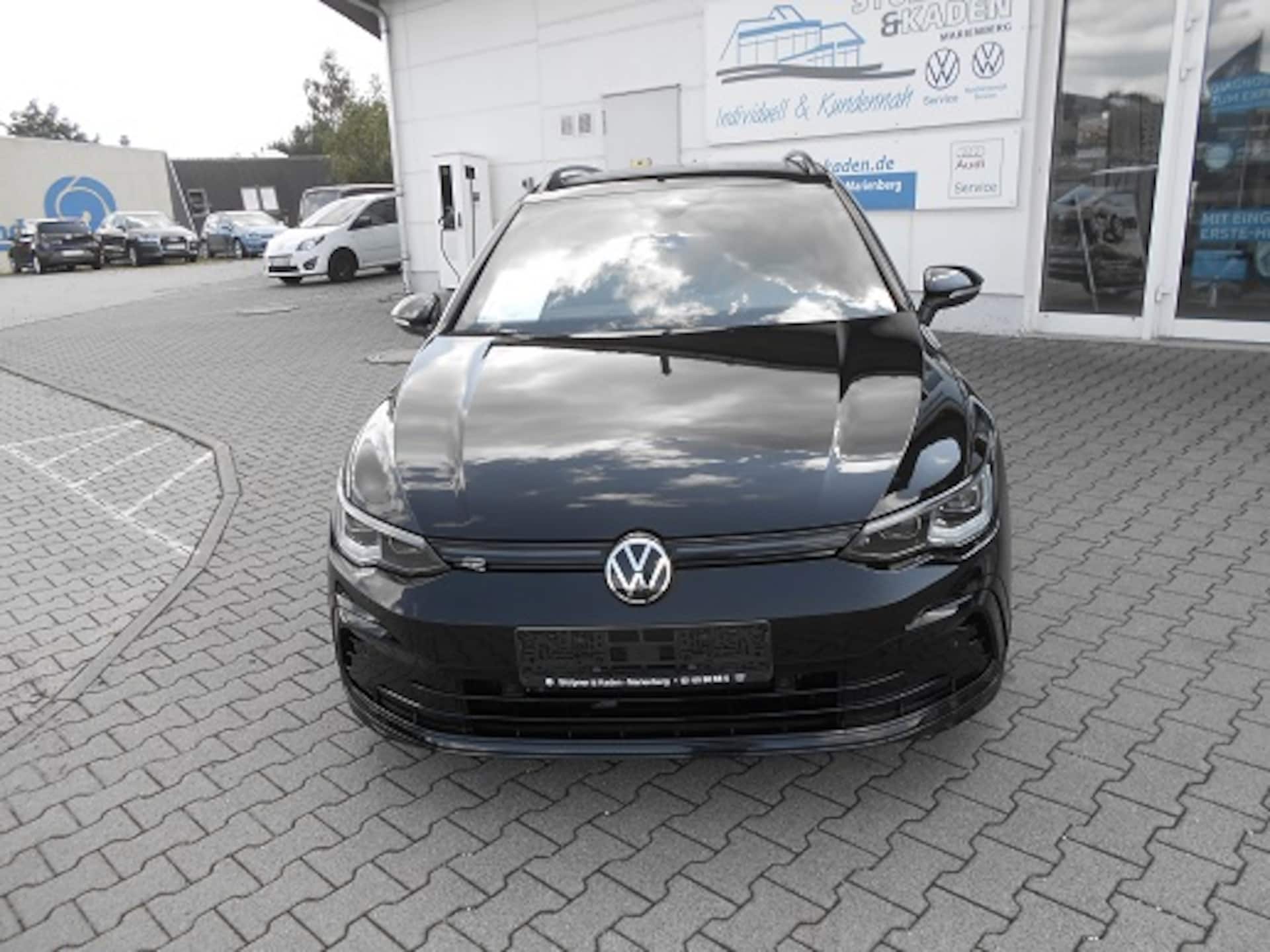Volkswagen Golf Variant R-Line