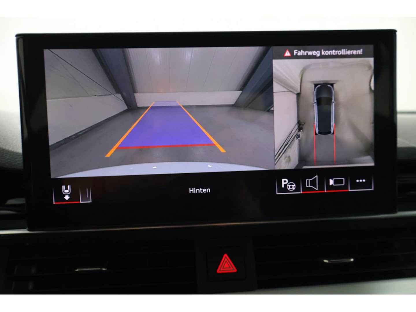 Bild über Audi A4 Avant S line 40 TFSI S tronic - für weitere Informationen kontaktieren Sie den Audi Partner