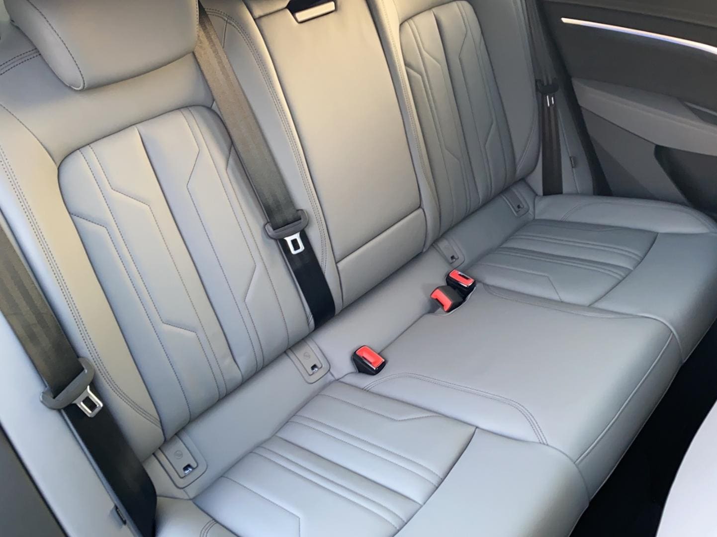 Image about Audi e-tron Sportback S line 55 quattro 300,00 kW