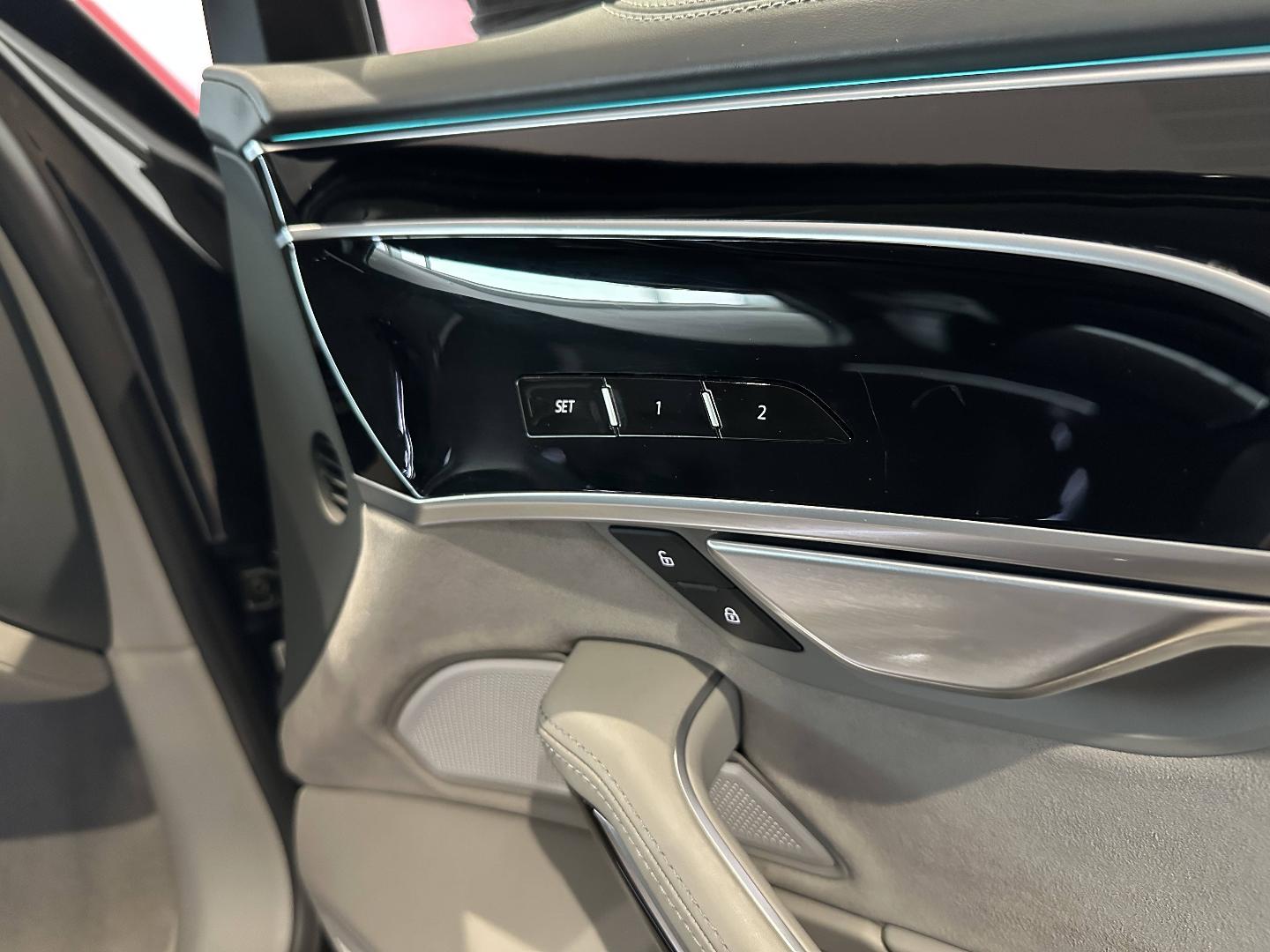 Image about Audi A8 L TFSI e Avus Extended 60 TFSI e quattro 330 kW (449 ch) tiptronic