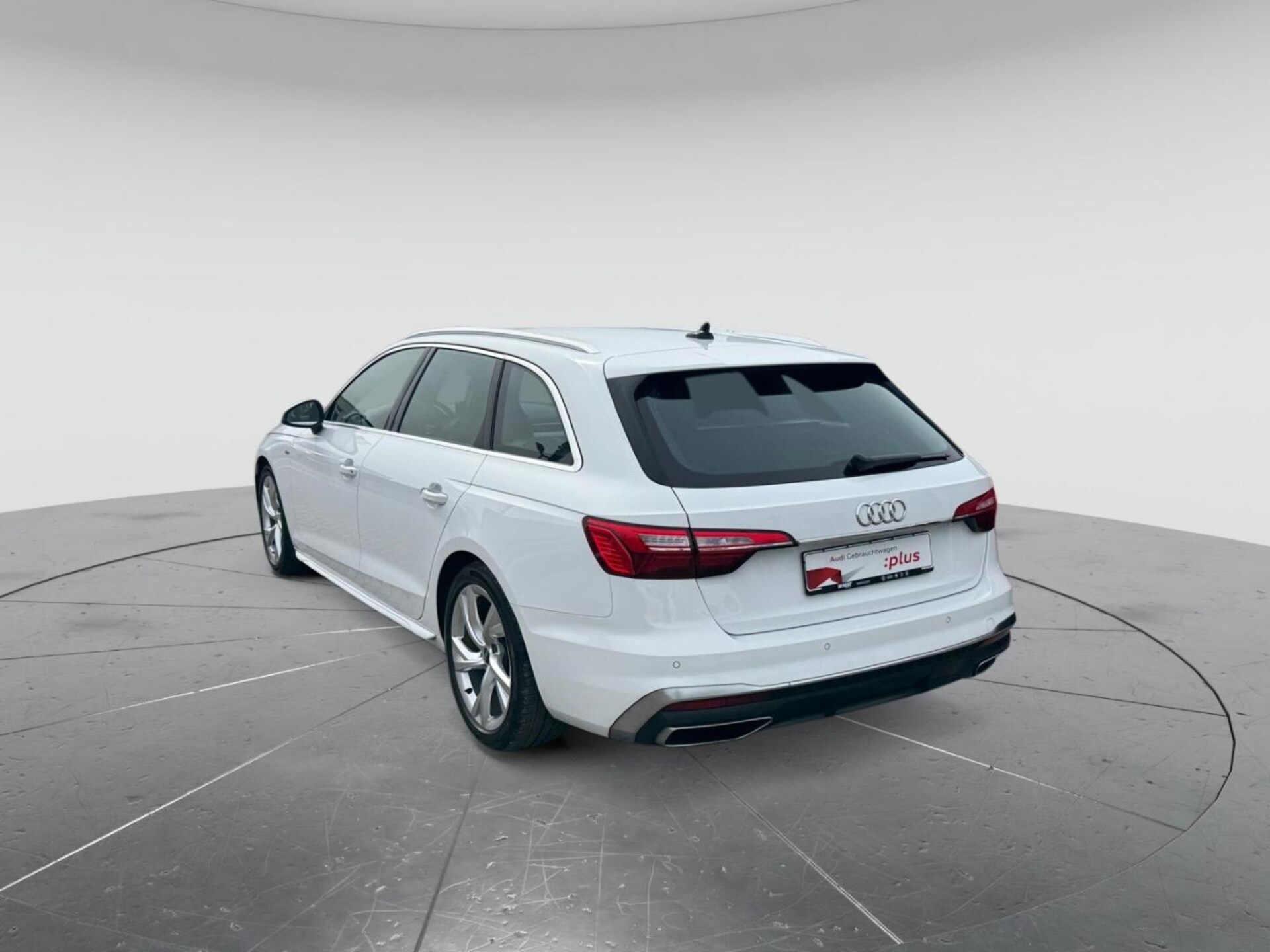 Audi A4 Avant S line