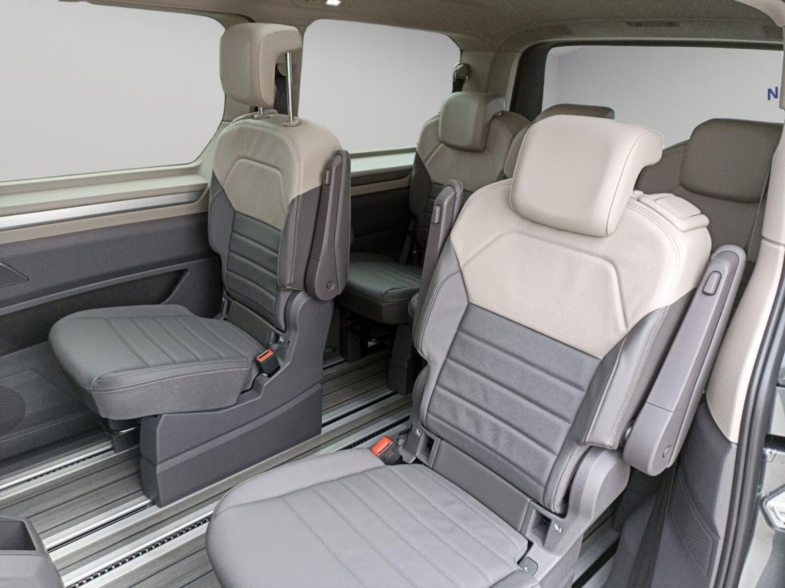 Volkswagen Multivan Langversion – Bild 9
