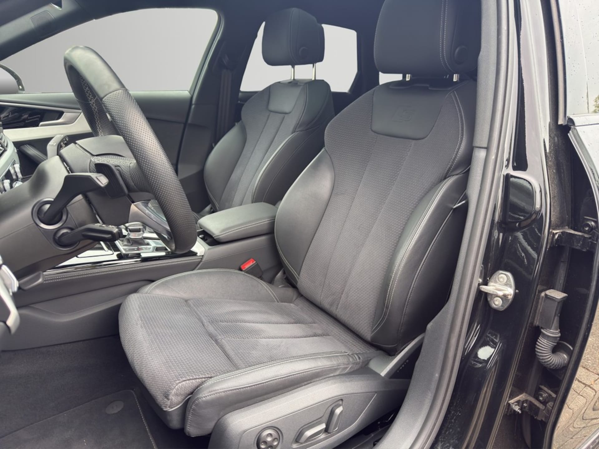 Audi A4 Avant S line