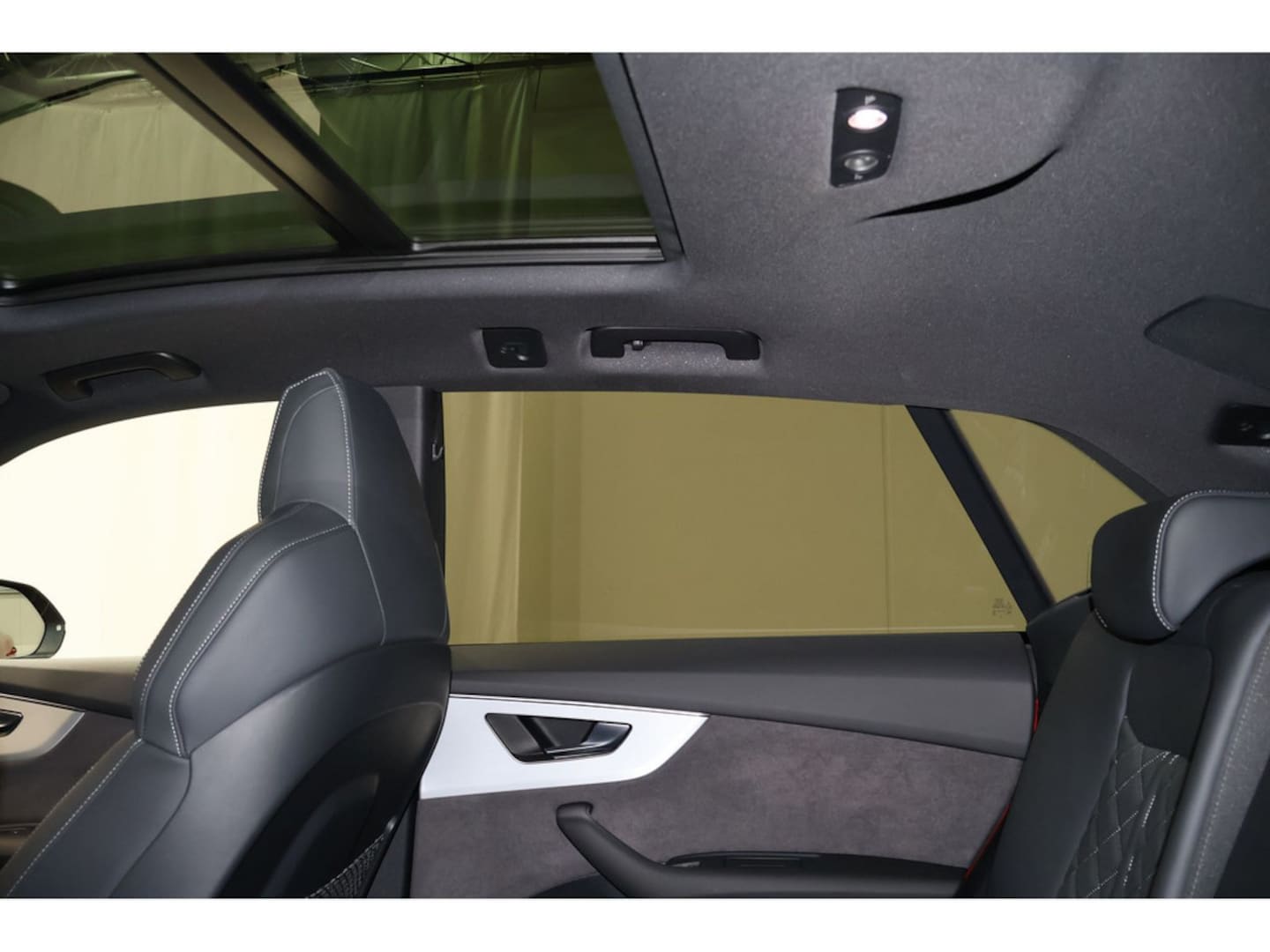 Bild über Audi Q8 SUV 50 TDI quattro tiptronic - für weitere Informationen kontaktieren Sie den Audi Partner