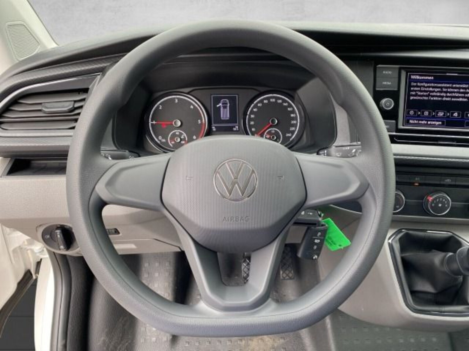 Volkswagen T6.1 Transporter Kasten kurzer Radstand – Bild 13