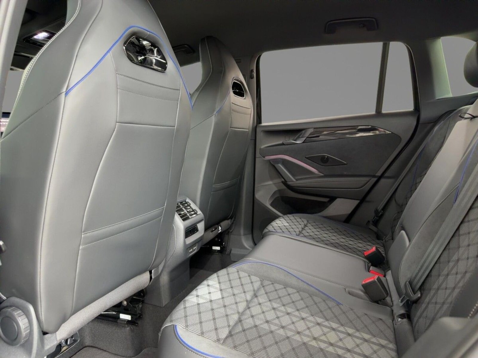 Volkswagen Tiguan – Bild 7