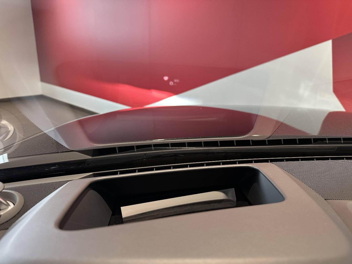 Image about Audi A8 L TFSI e Avus Extended 60 TFSI e quattro 330 kW (449 ch) tiptronic