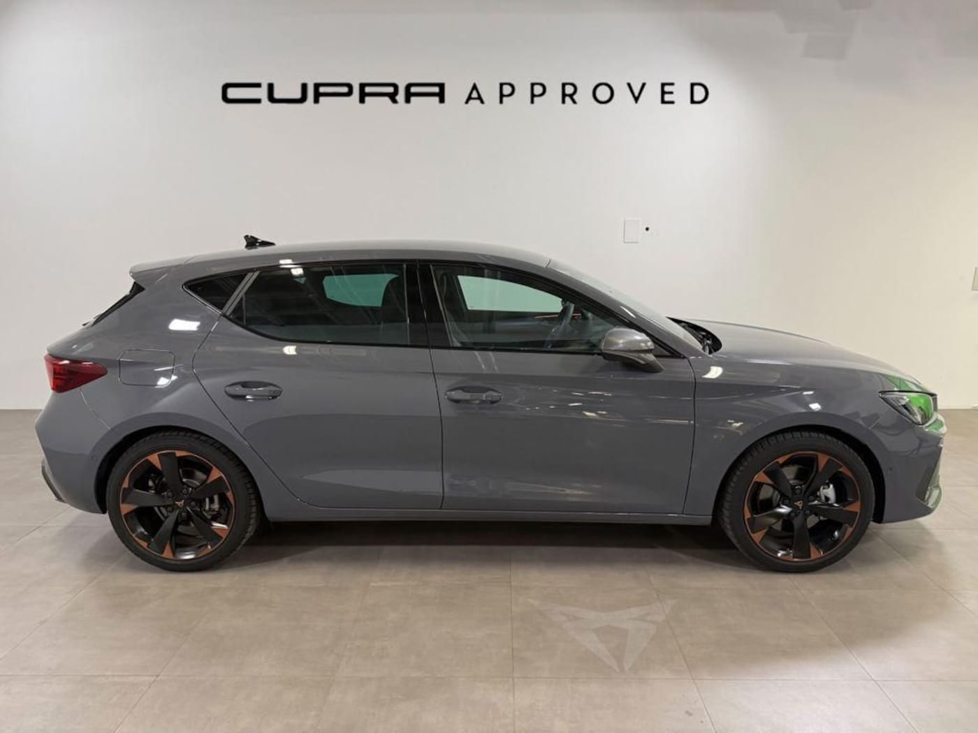 CUPRA Leon León 1.5 TSI e-Hybrid DSG 150 kW (204 CV) — photo 3