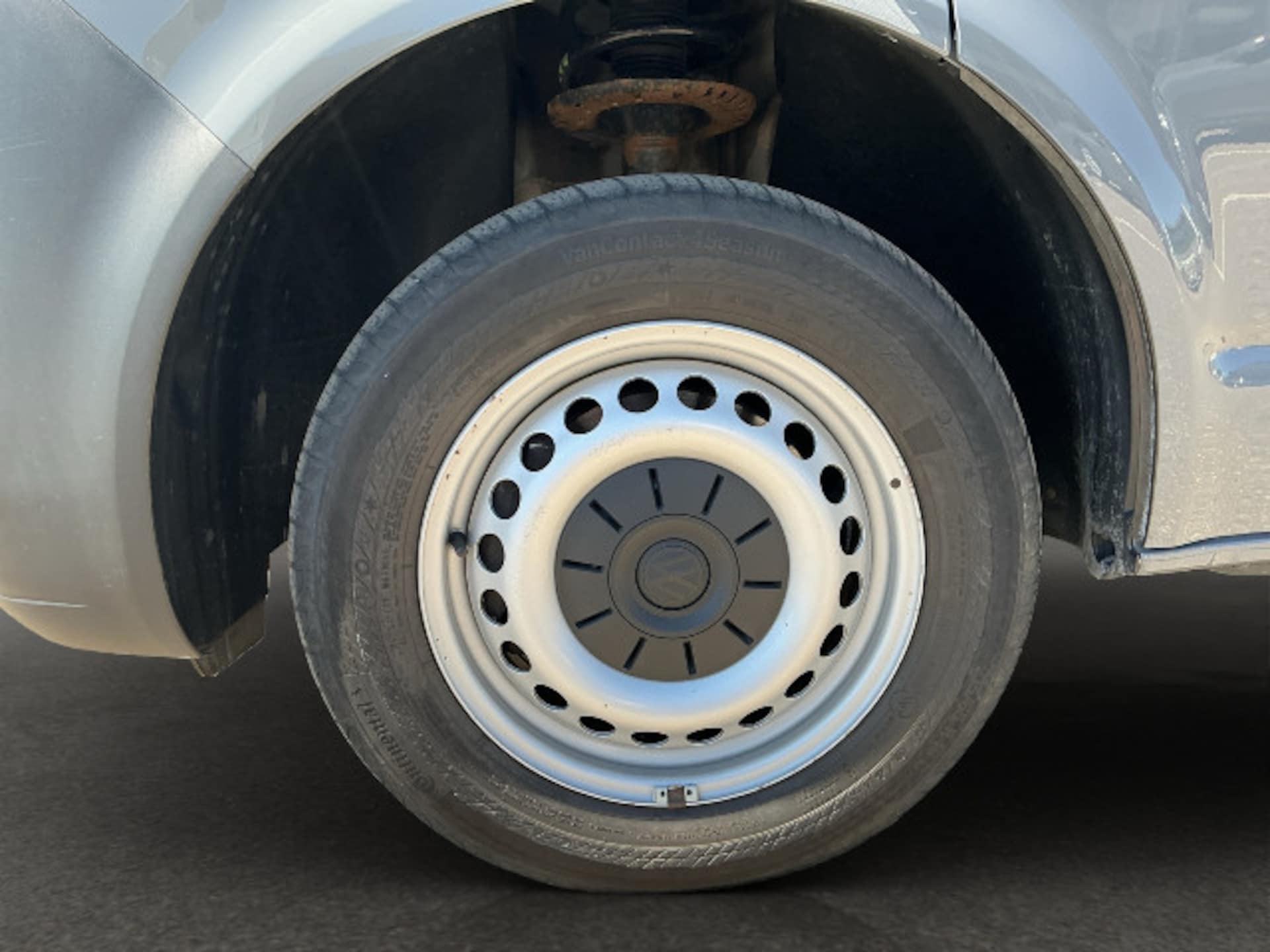 Volkswagen T6.1 Transporter Kombi langer Radstand