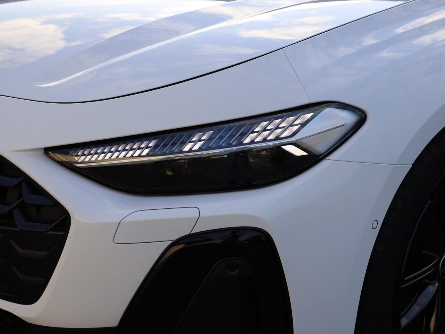 Bild über Audi A5 Avant TDI 150 kW S tronic - für weitere Informationen kontaktieren Sie den Audi Partner
