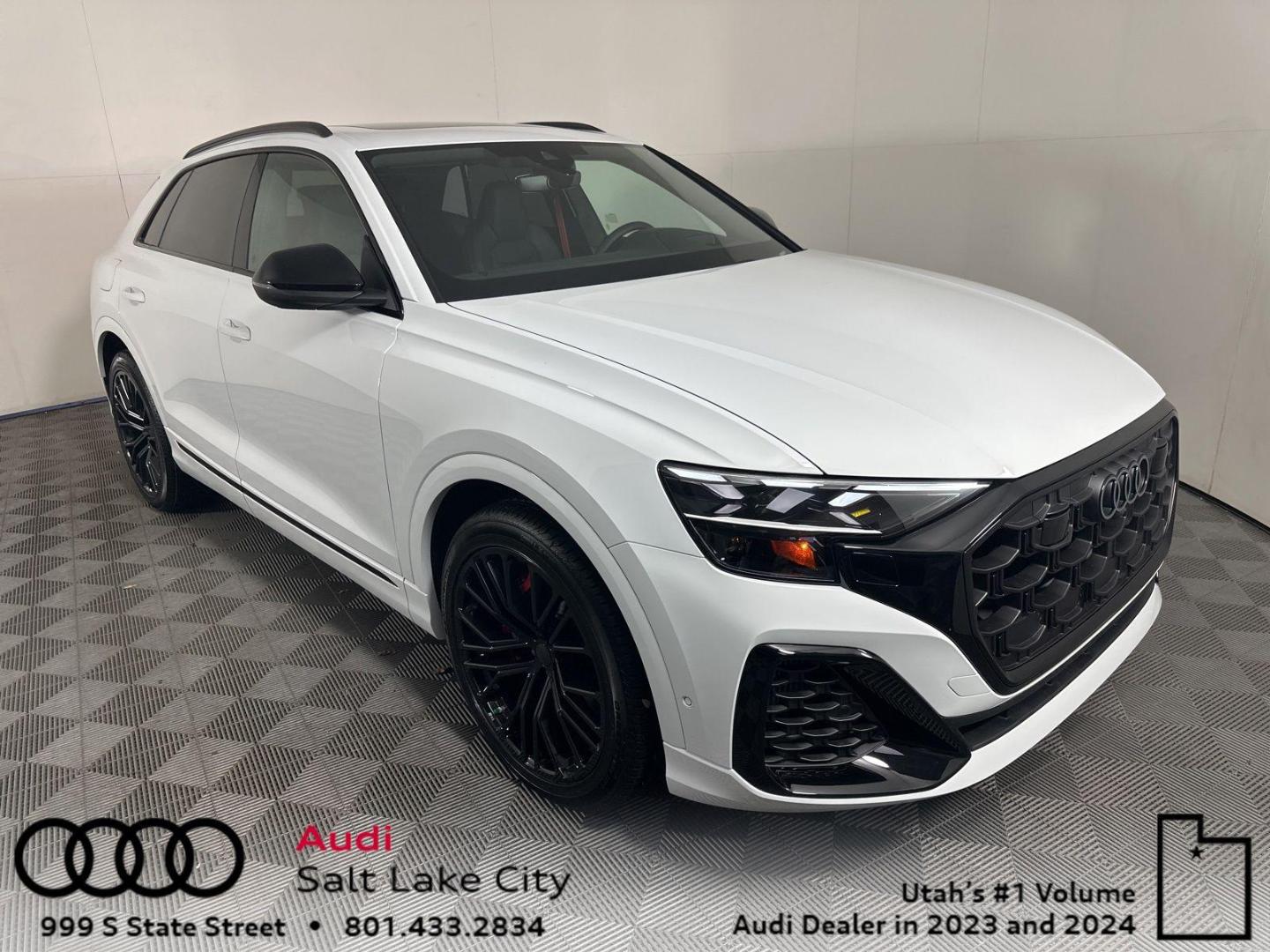 2026 Audi SQ8 Prestige quattro's photo