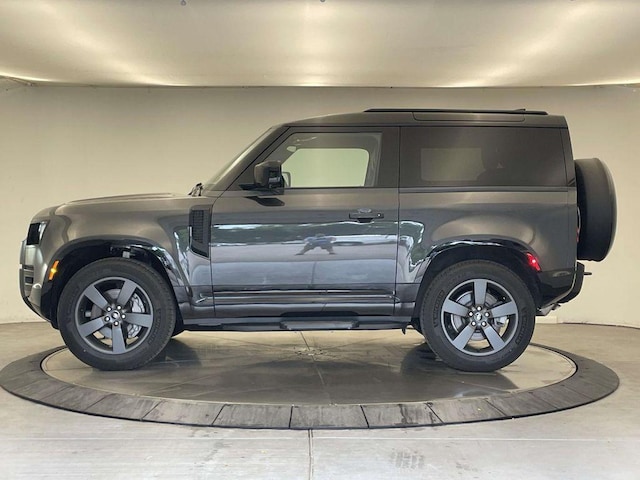 2025 Land Rover Defender
