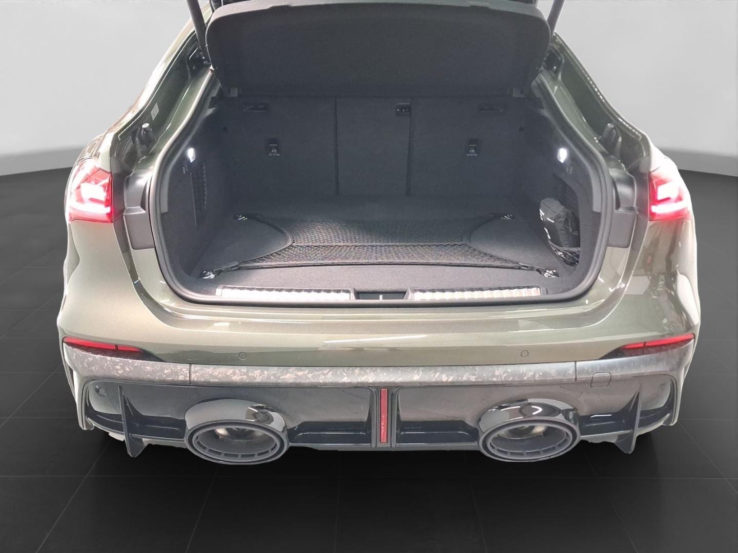 Bild über Audi RS 5 Limousine TFSI quattro 470 kW tiptronic - für weitere Informationen kontaktieren Sie den Audi Partner