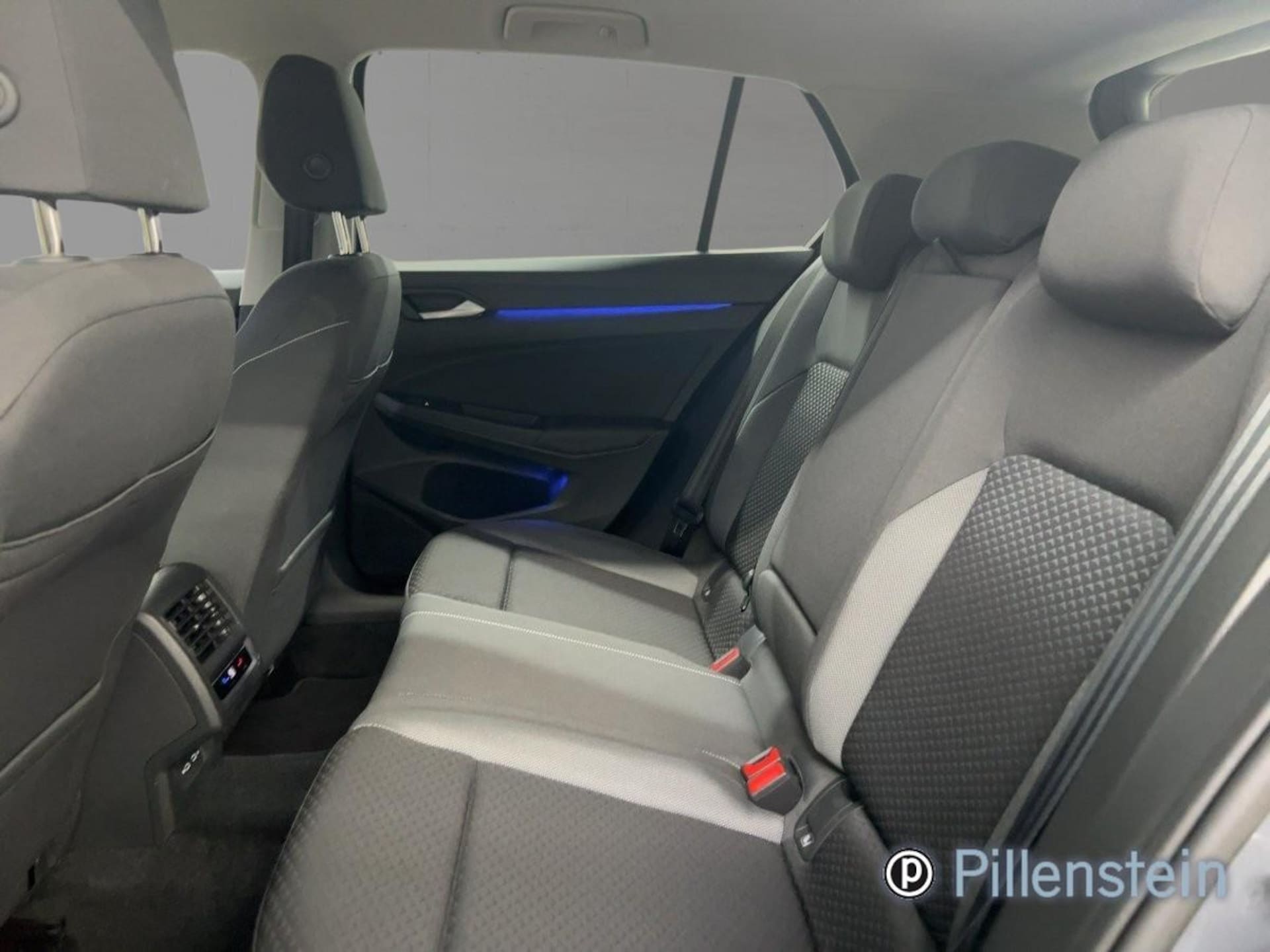 Volkswagen Golf Active