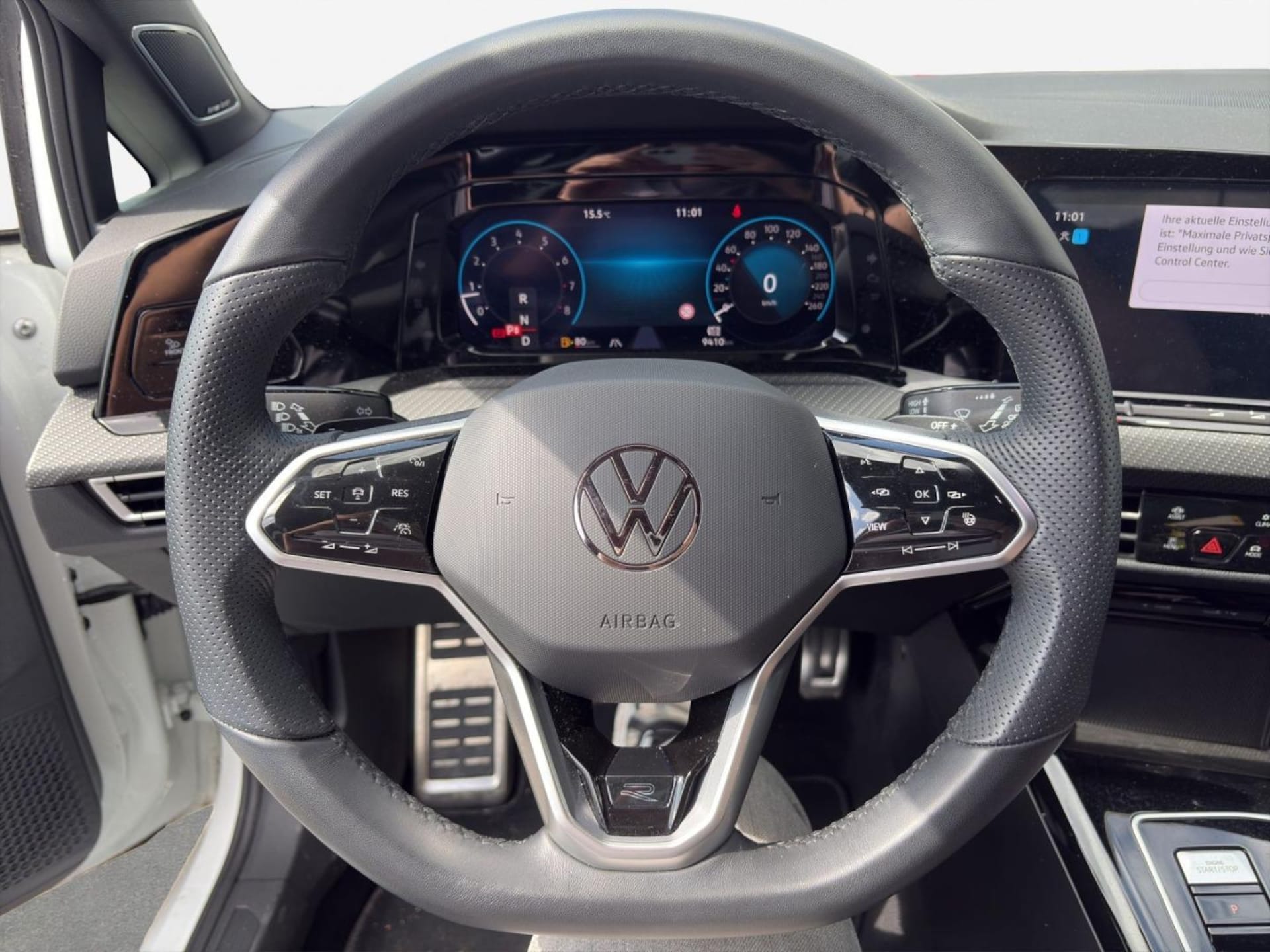 Volkswagen Golf R-Line