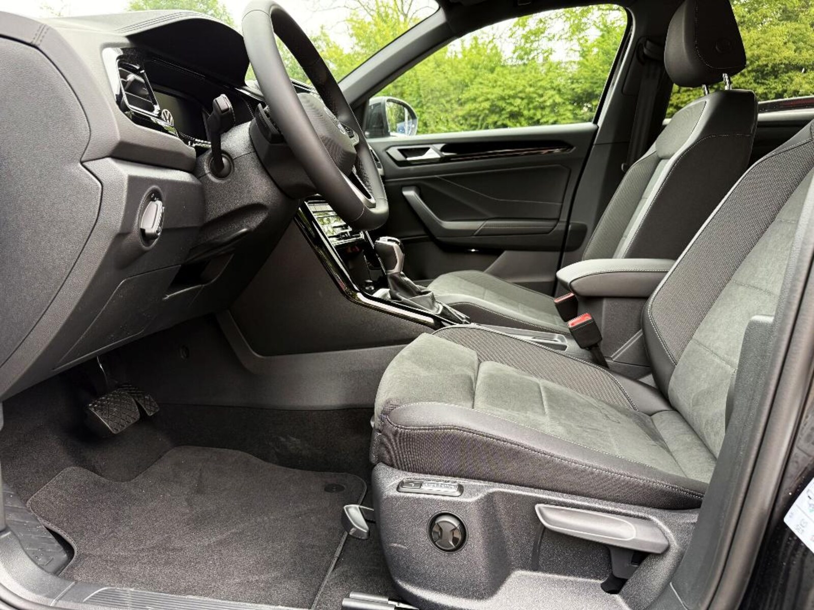 Volkswagen T-Roc – Bild 15